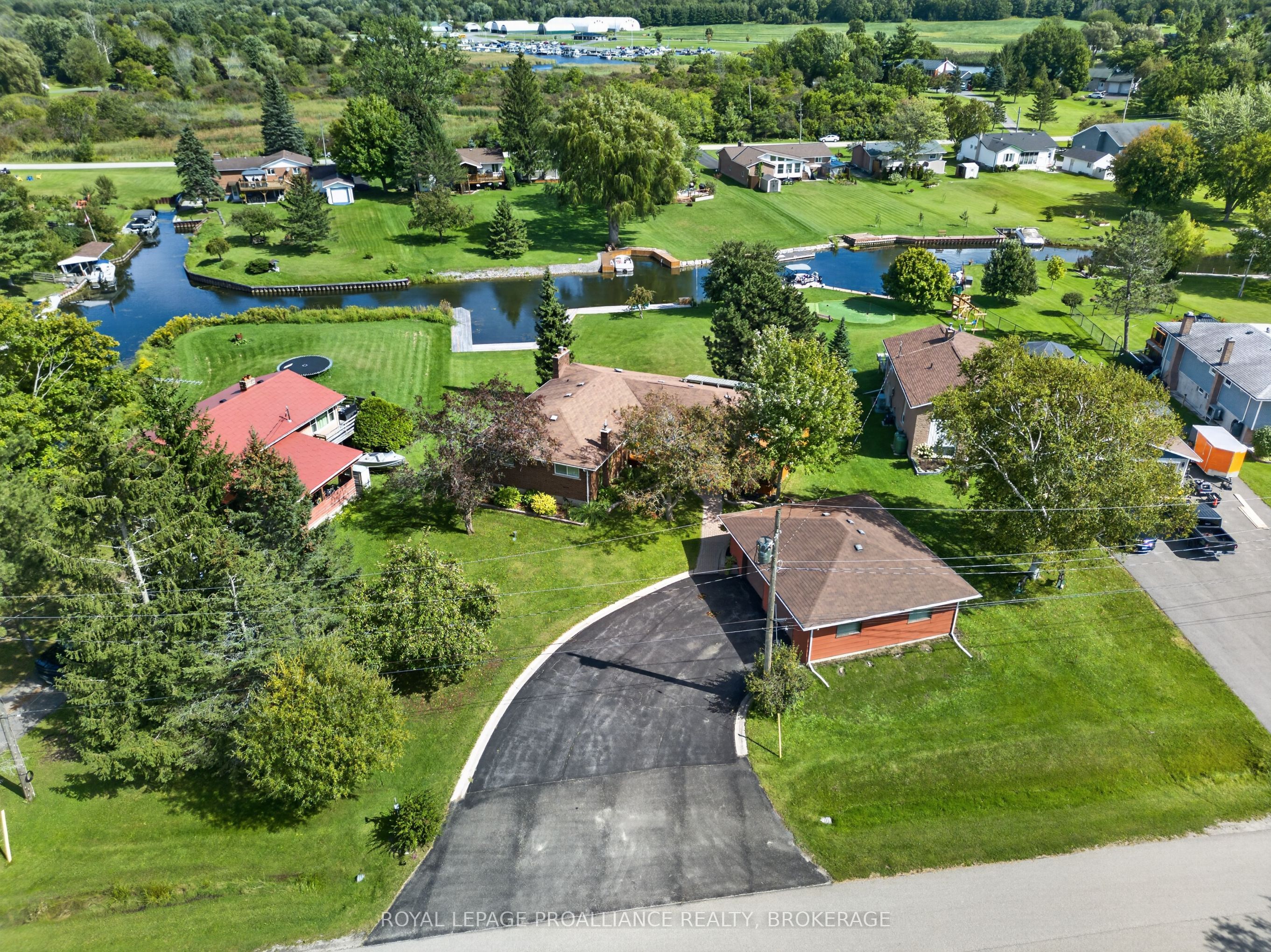 38 Willowbank Road W, Gananoque, On K7g 2v5