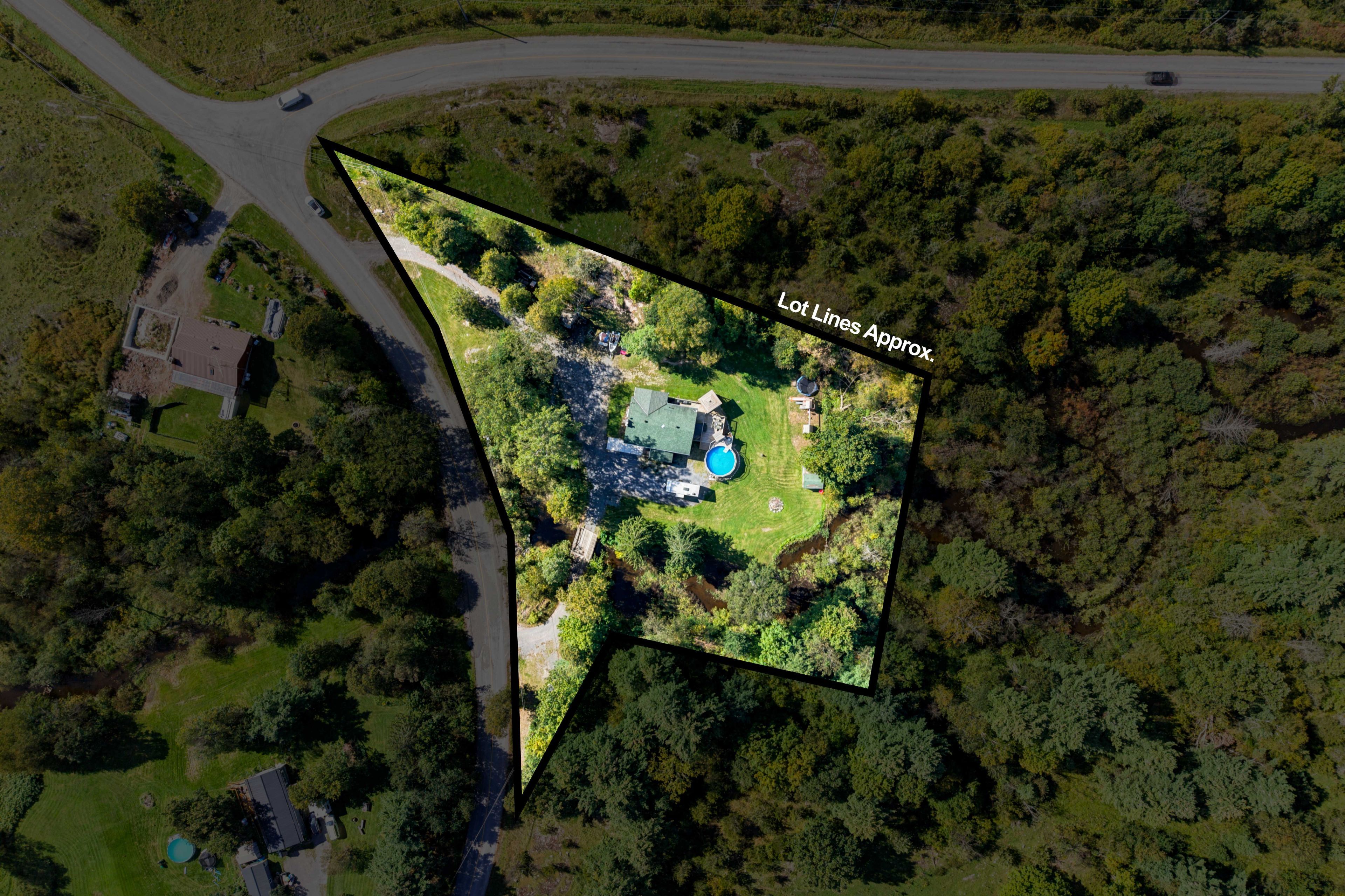 754 Church Road, Stone Mills, On K0k 1z0