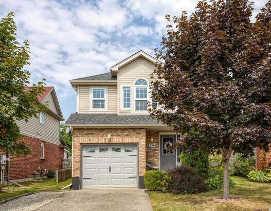 296 Millburn Boulevard, Centre Wellington, On N1m 3s3