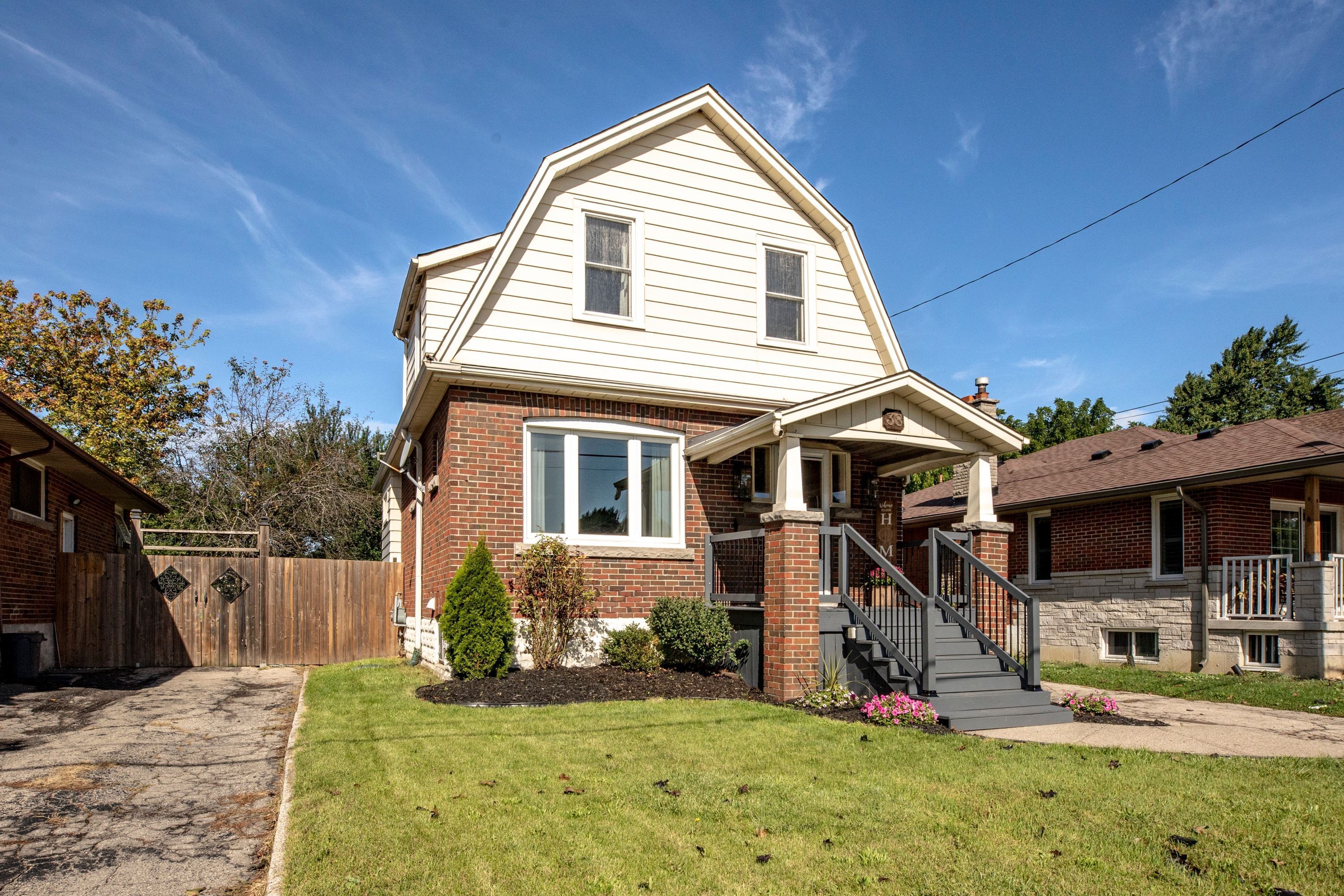 38 East 17th Street, Hamilton, On L9a 4m1