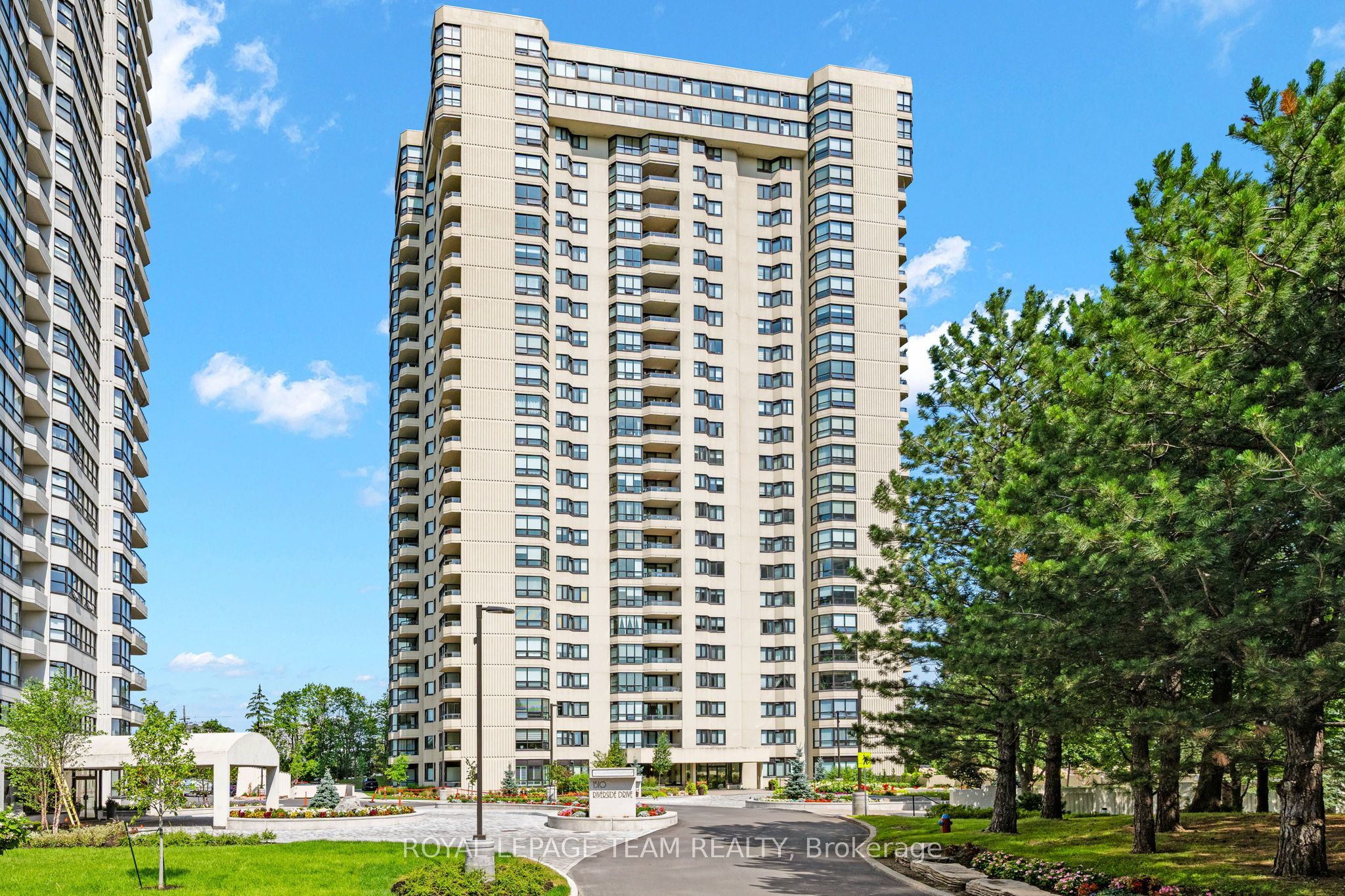 1500 Riverside Drive 2408, Alta Vista And Area, On K1g 4j4