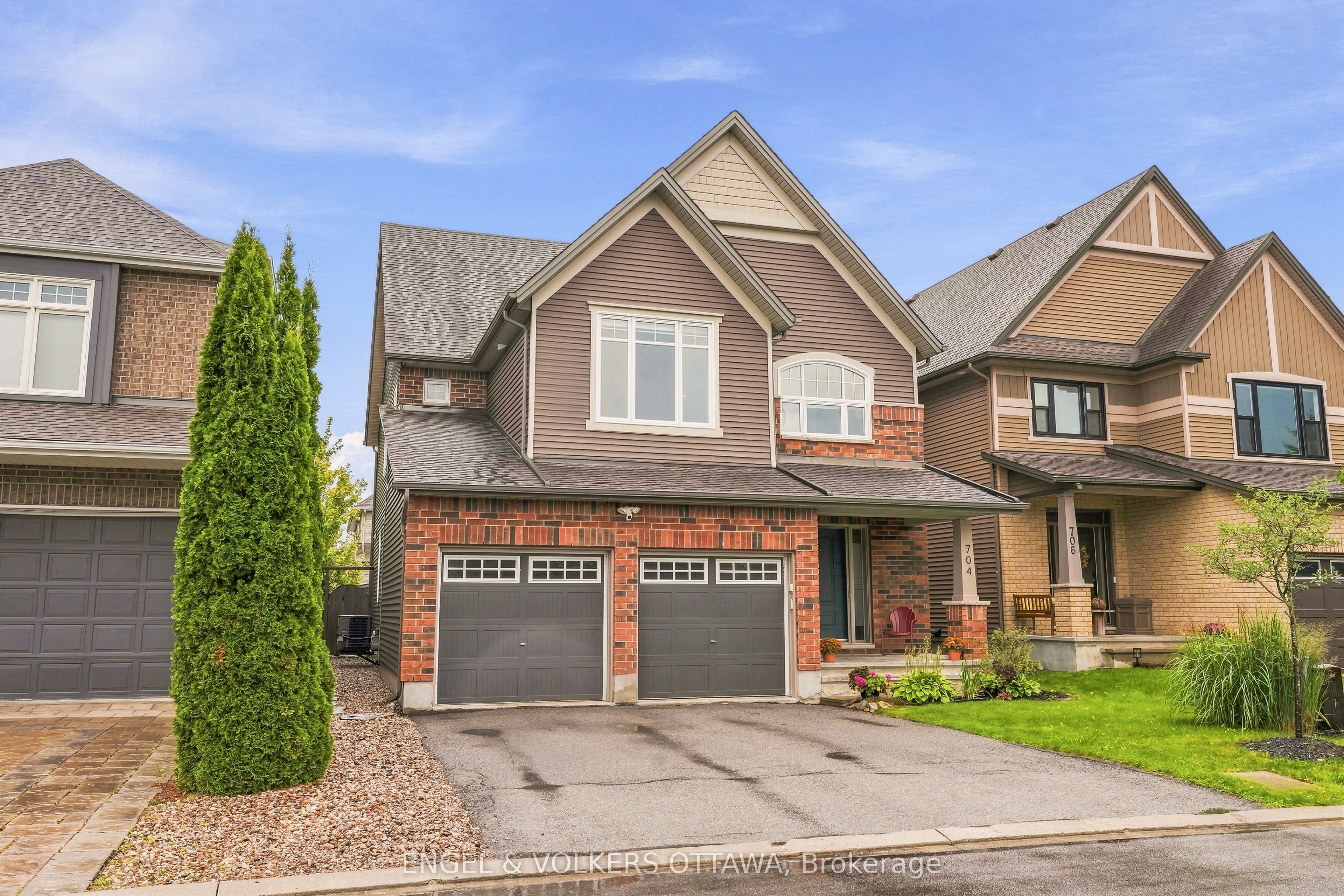 704 Wrangler Circle, Stittsville - Munster - Richmond, On K2s 0r2