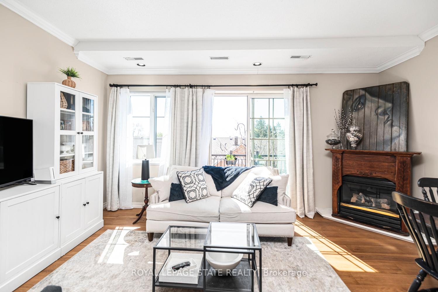 262 Dundas Street E 311, Hamilton, On L9b 1a9
