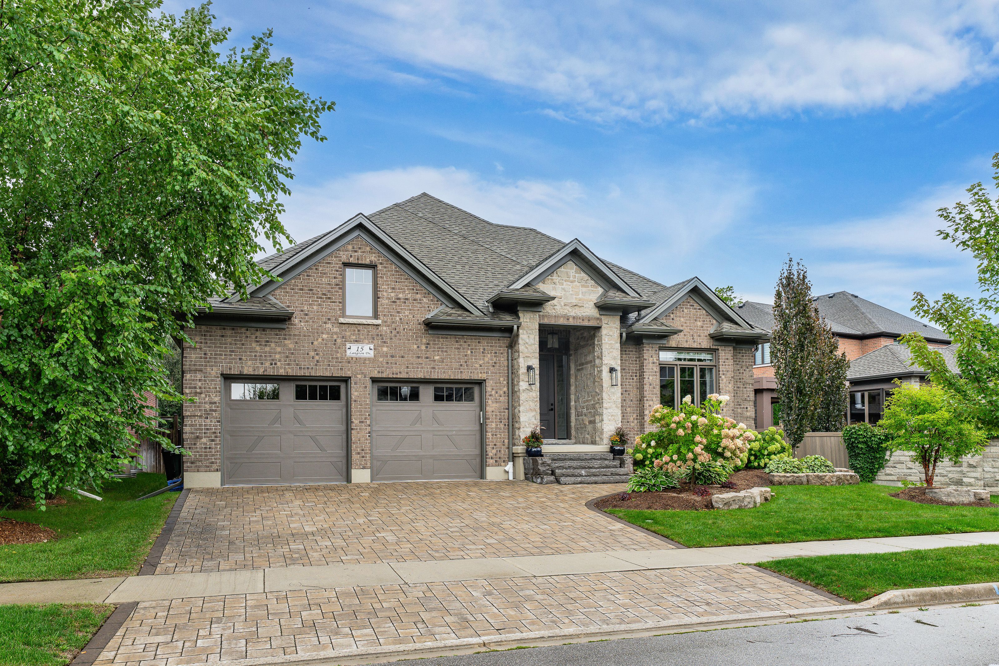 15 Langton Drive, Kitchener, On N2p 2x9