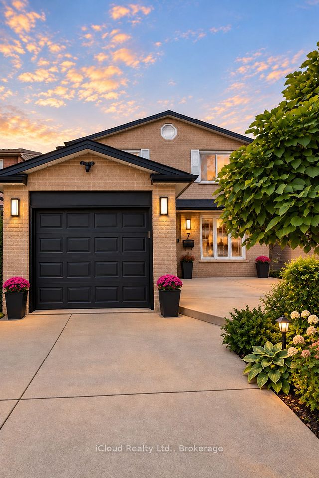 7 Drakes Drive, Hamilton, On L8e 4g4
