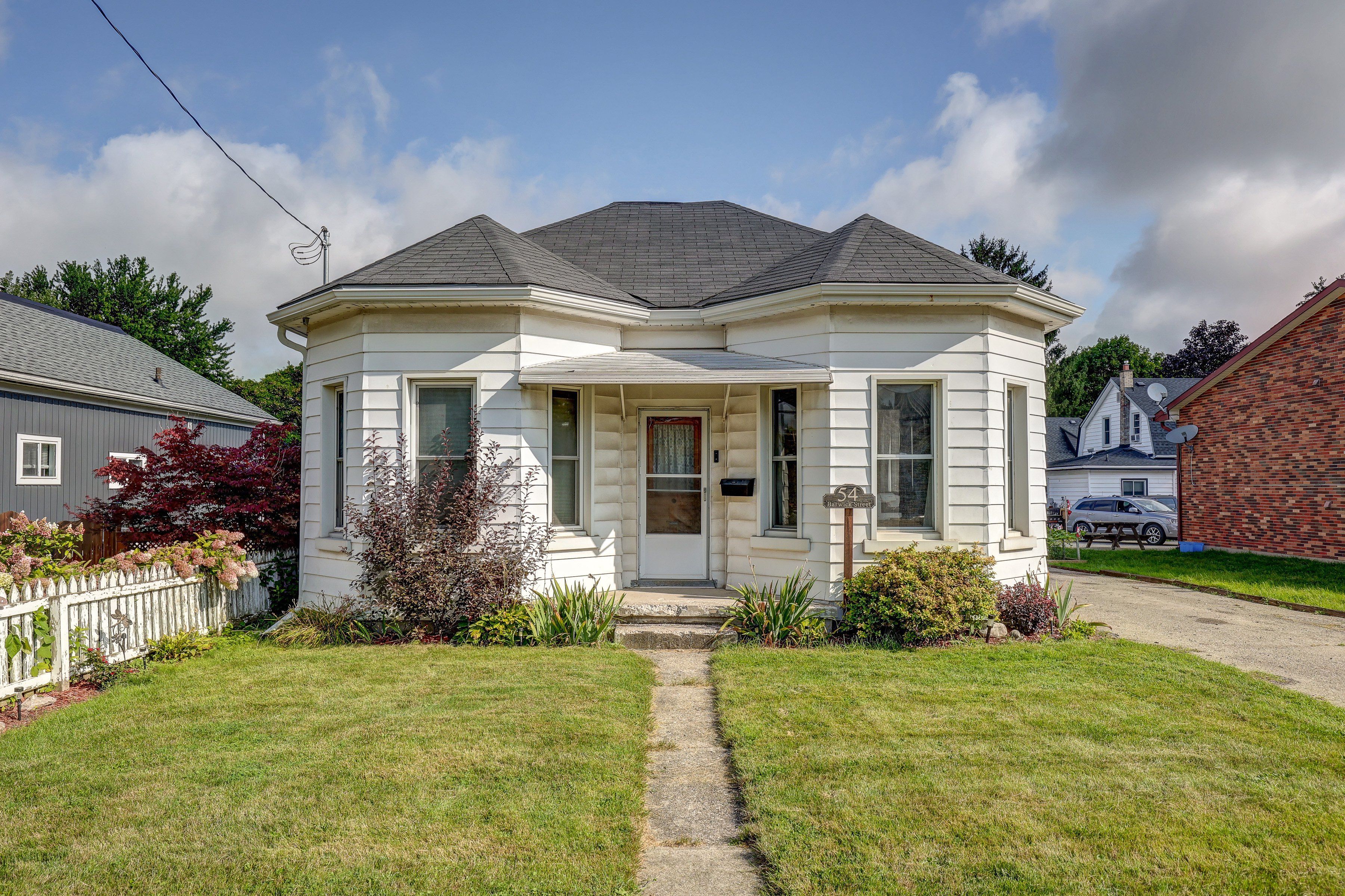54 Barwick Street, St. Thomas, On N5p 2a1