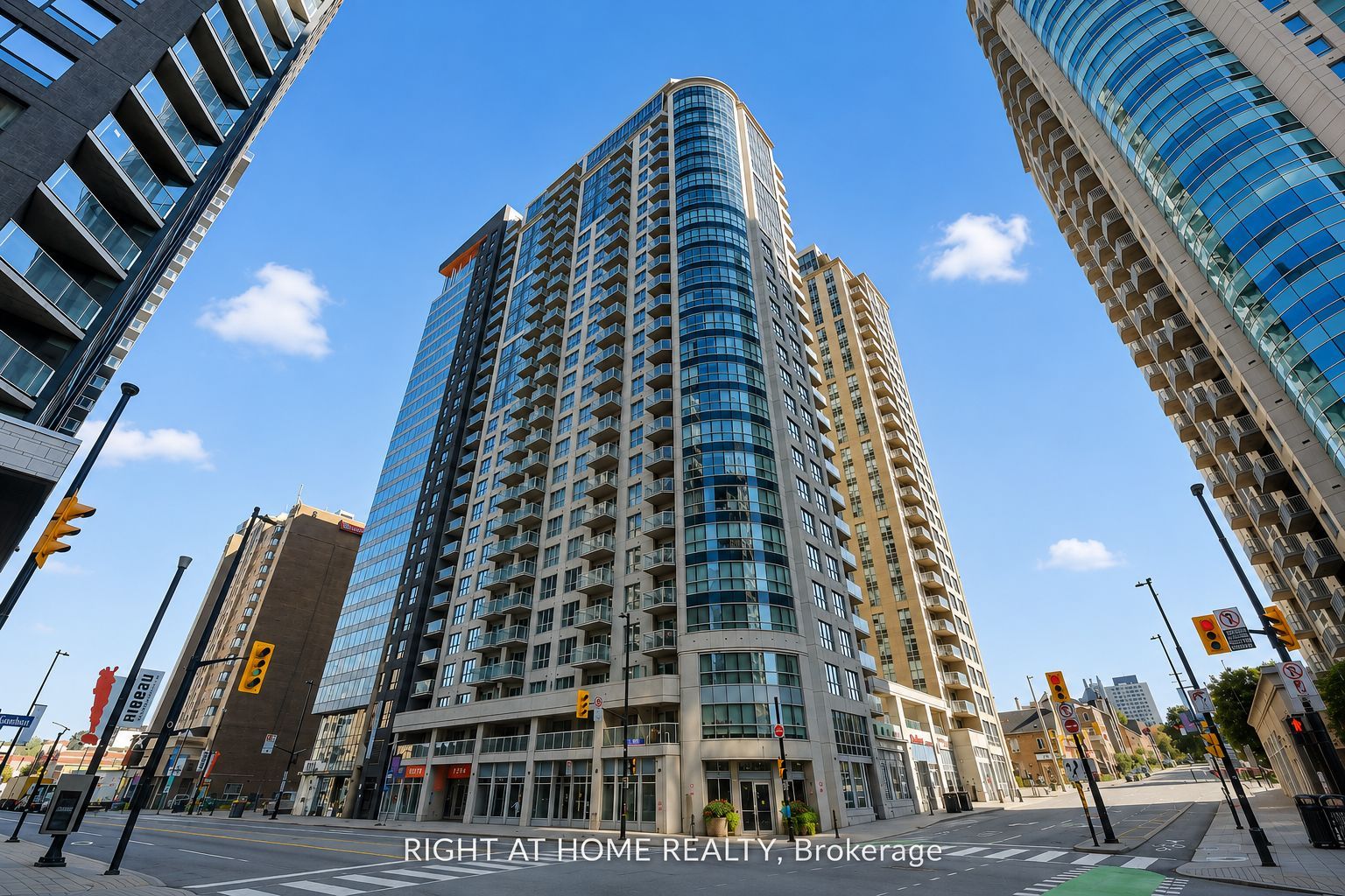 242 Rideau Street 1601, Lower Town - Sandy Hill, On K1n 0b7