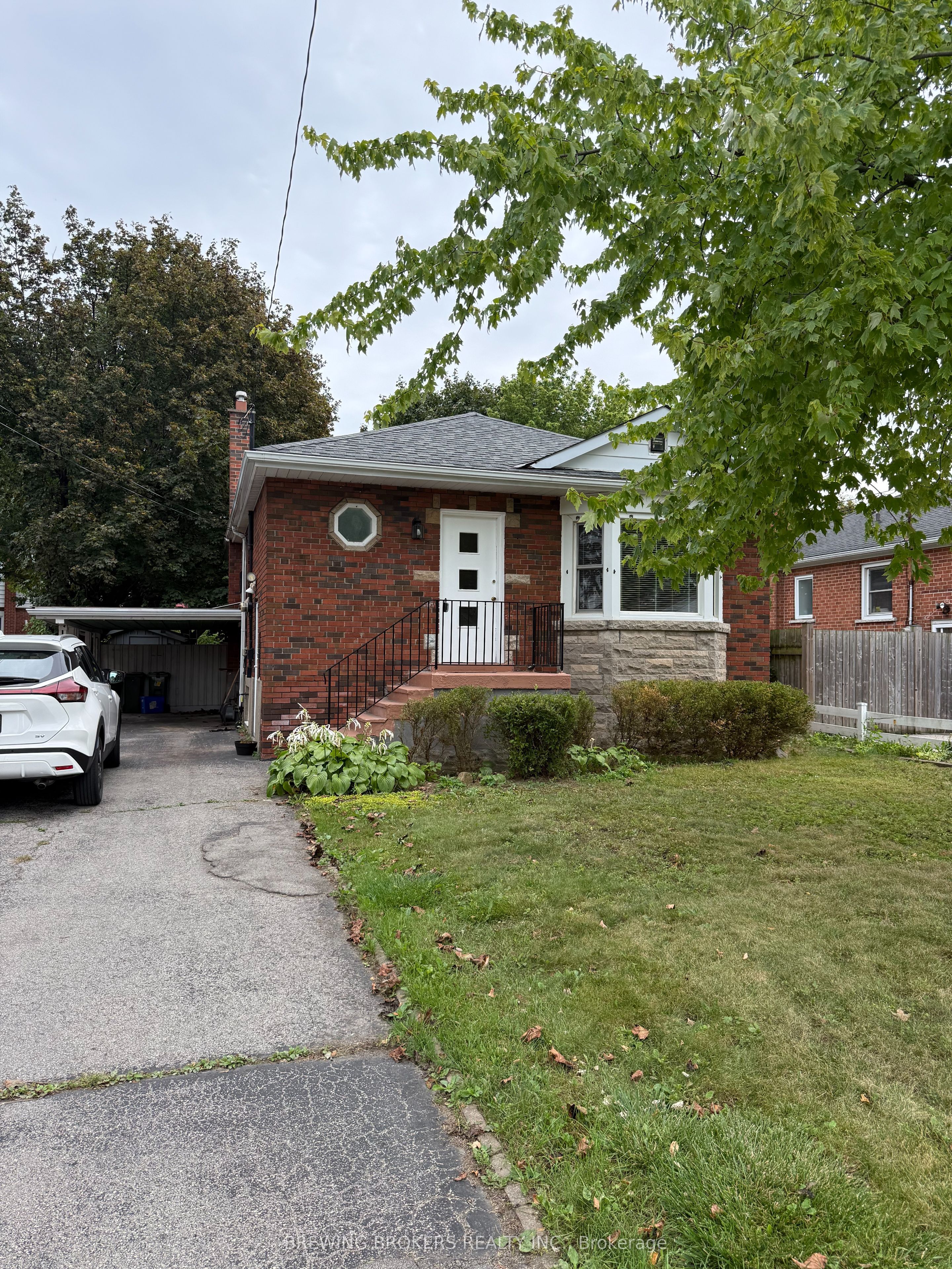 175 East 33rd Street, Hamilton, On L8v 3t5