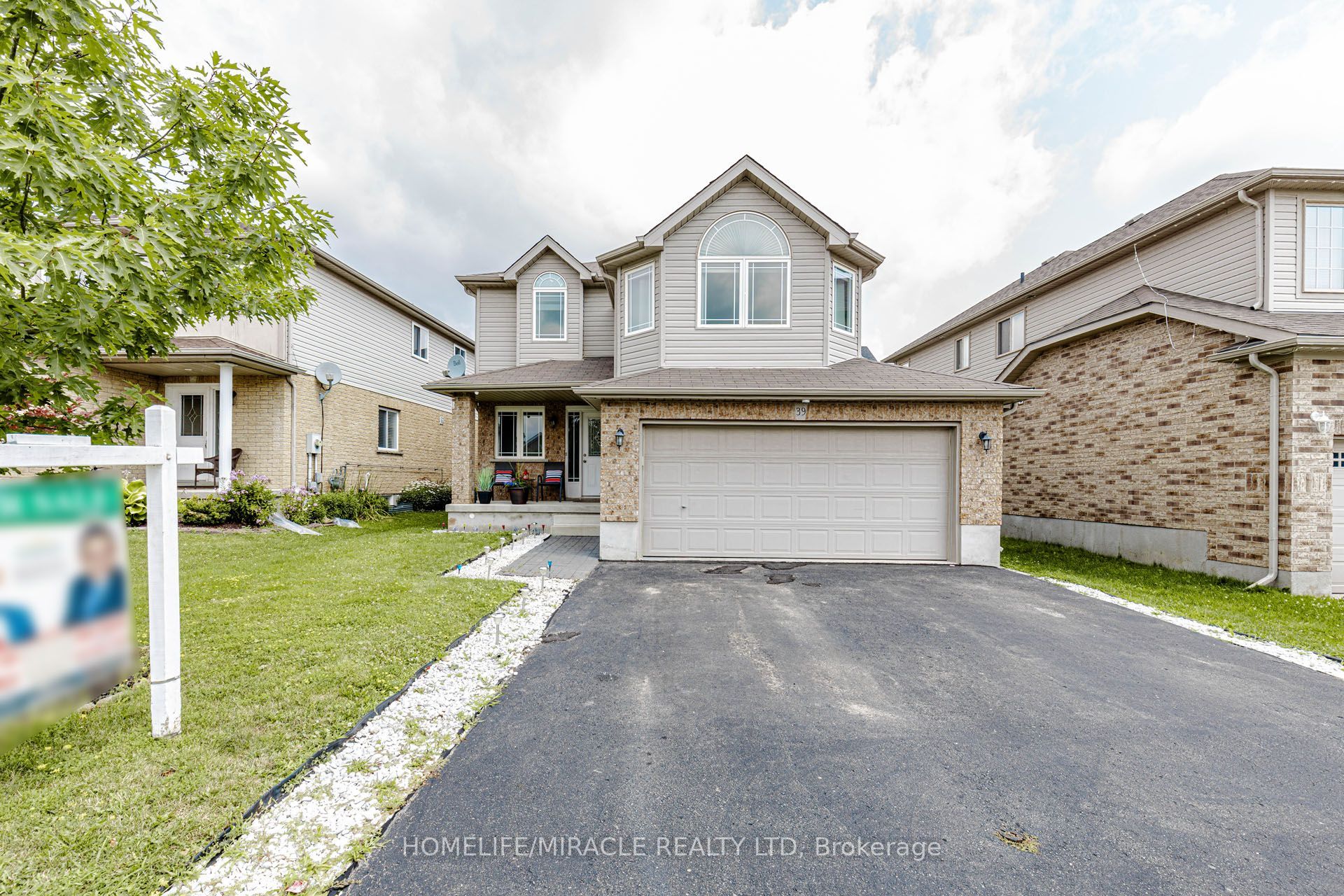 39 Washburn Drive, Guelph, On N1e 0b6