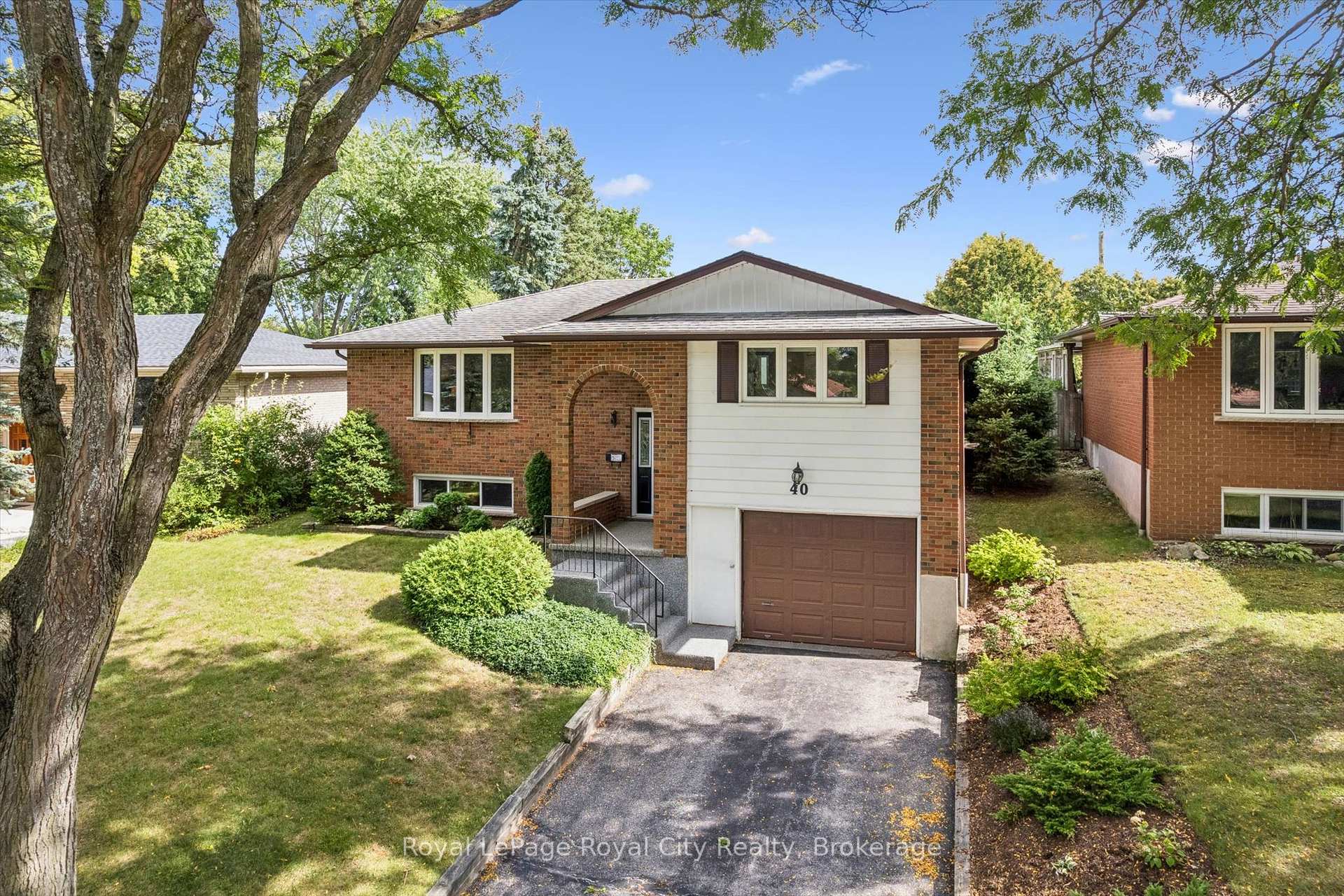 40 Bishop Court, Guelph, On N1g 2r9