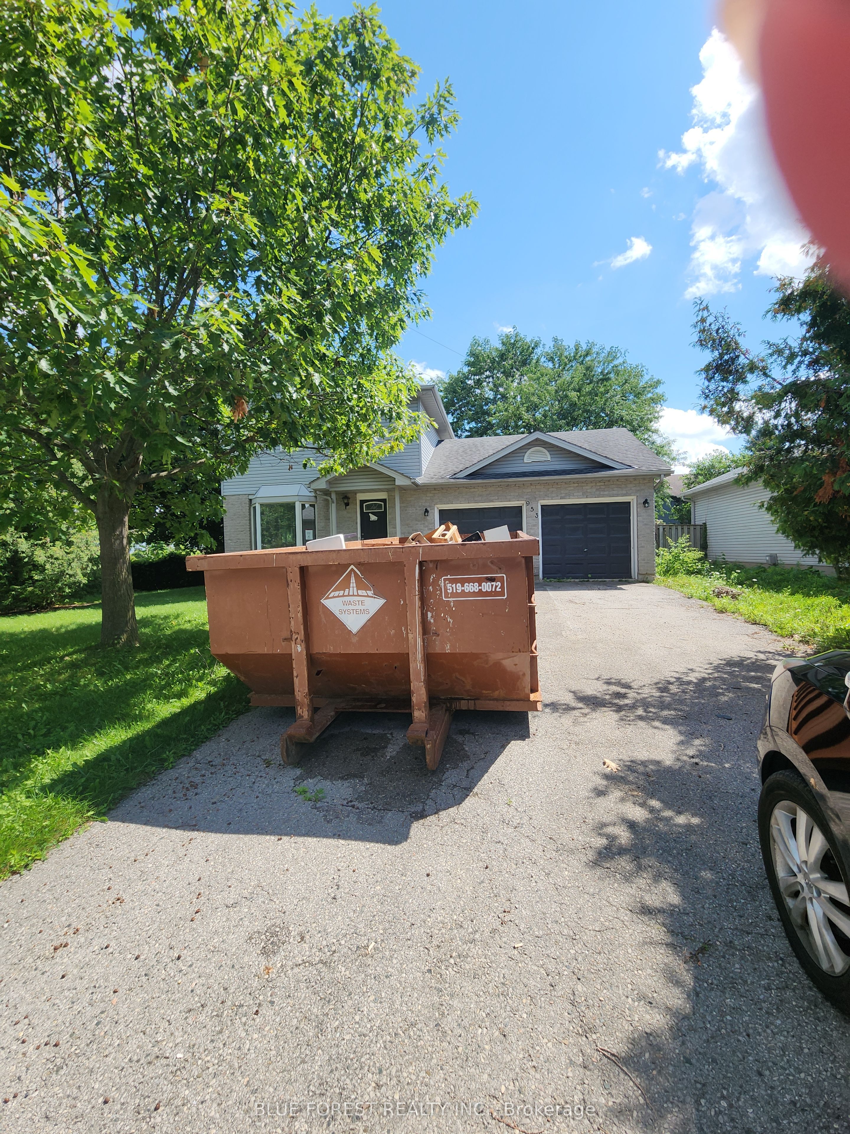 953 Prosperity Court, London East, On N5v 5c7