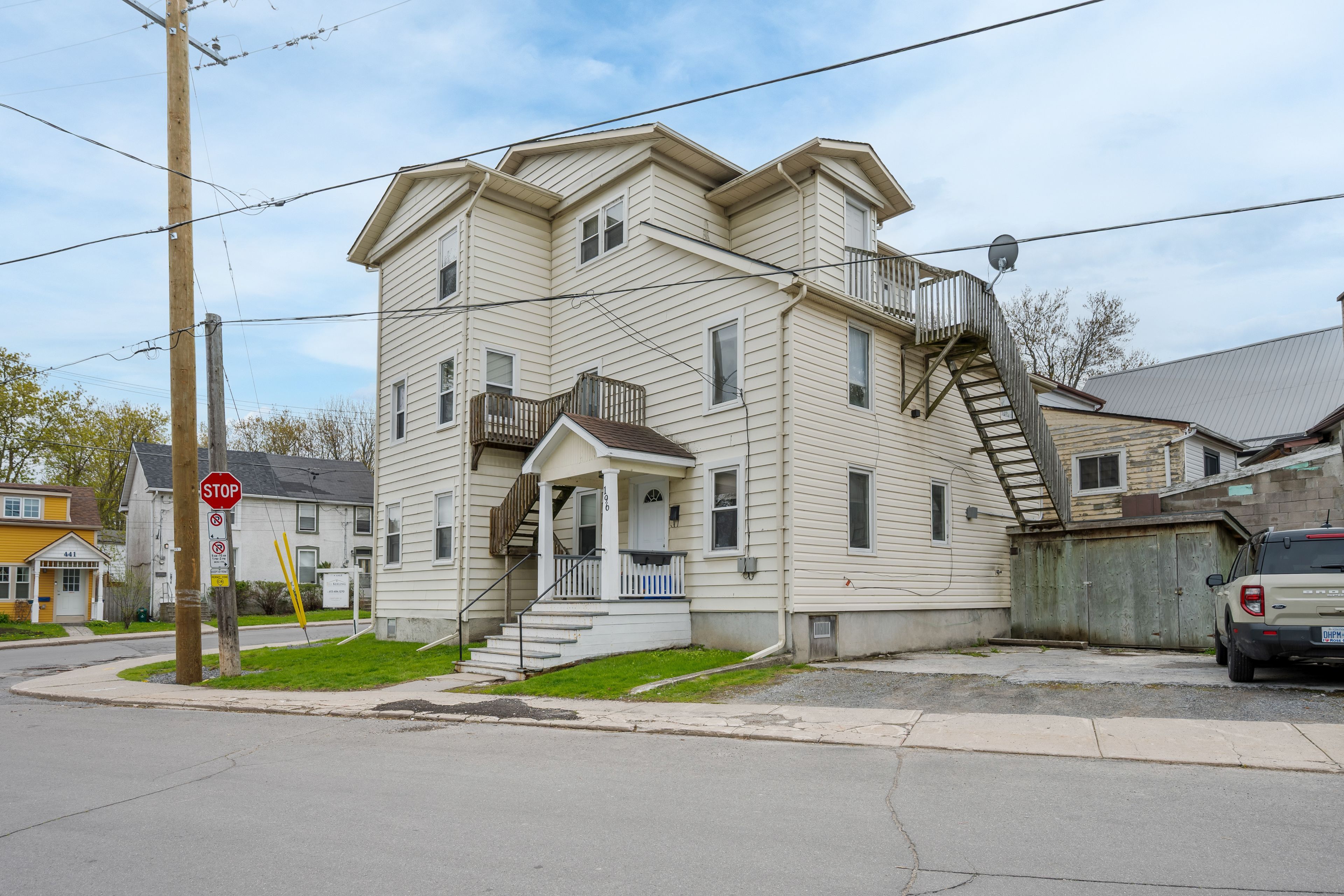 432 Barrie Street, Kingston, On K7k 3t9