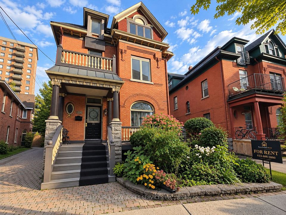 12 Somerset Street W 3, Ottawa Centre, On K2p 0h4