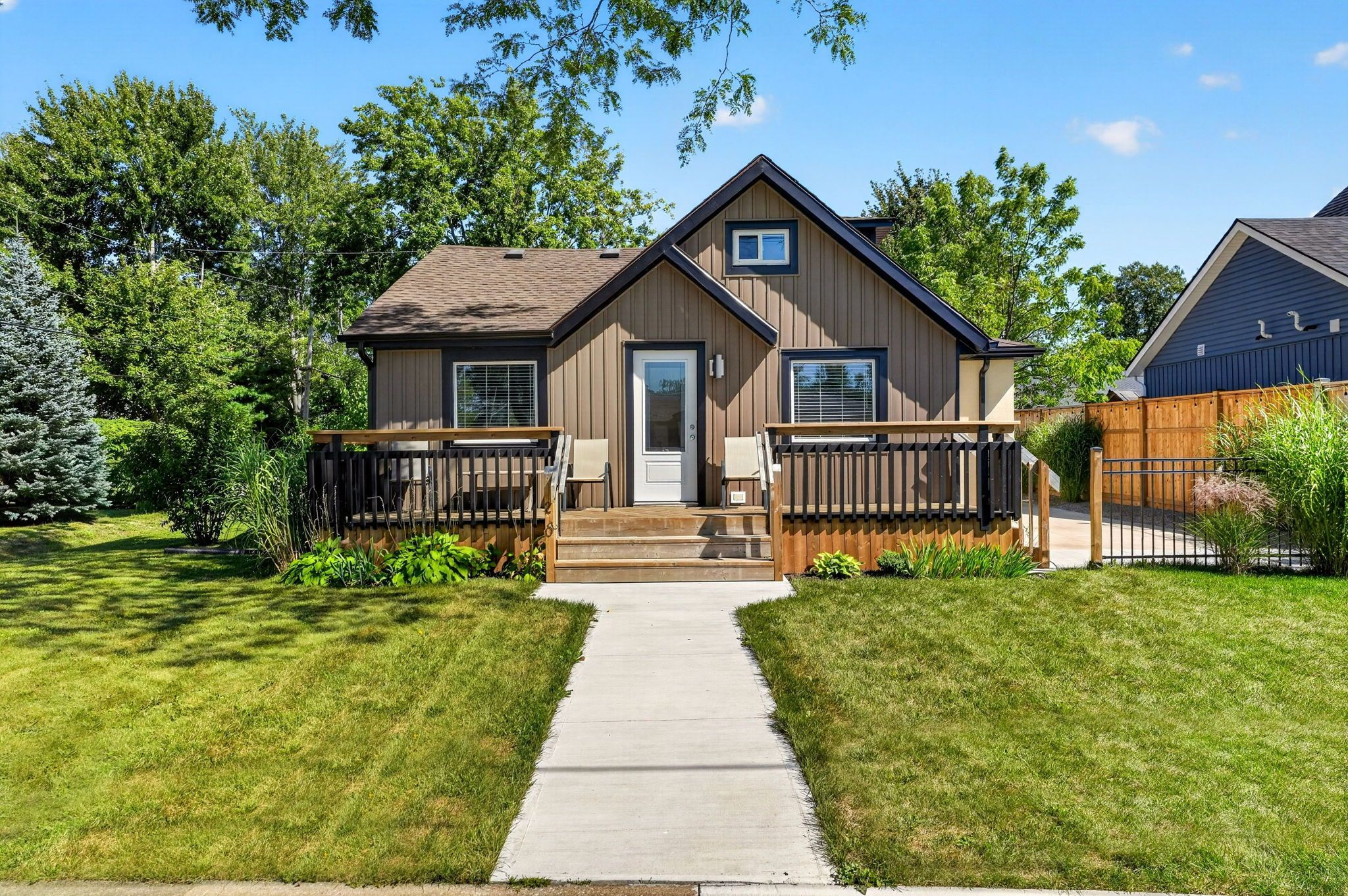 220 Rosewood Avenue, Fort Erie, On L0s 1b0