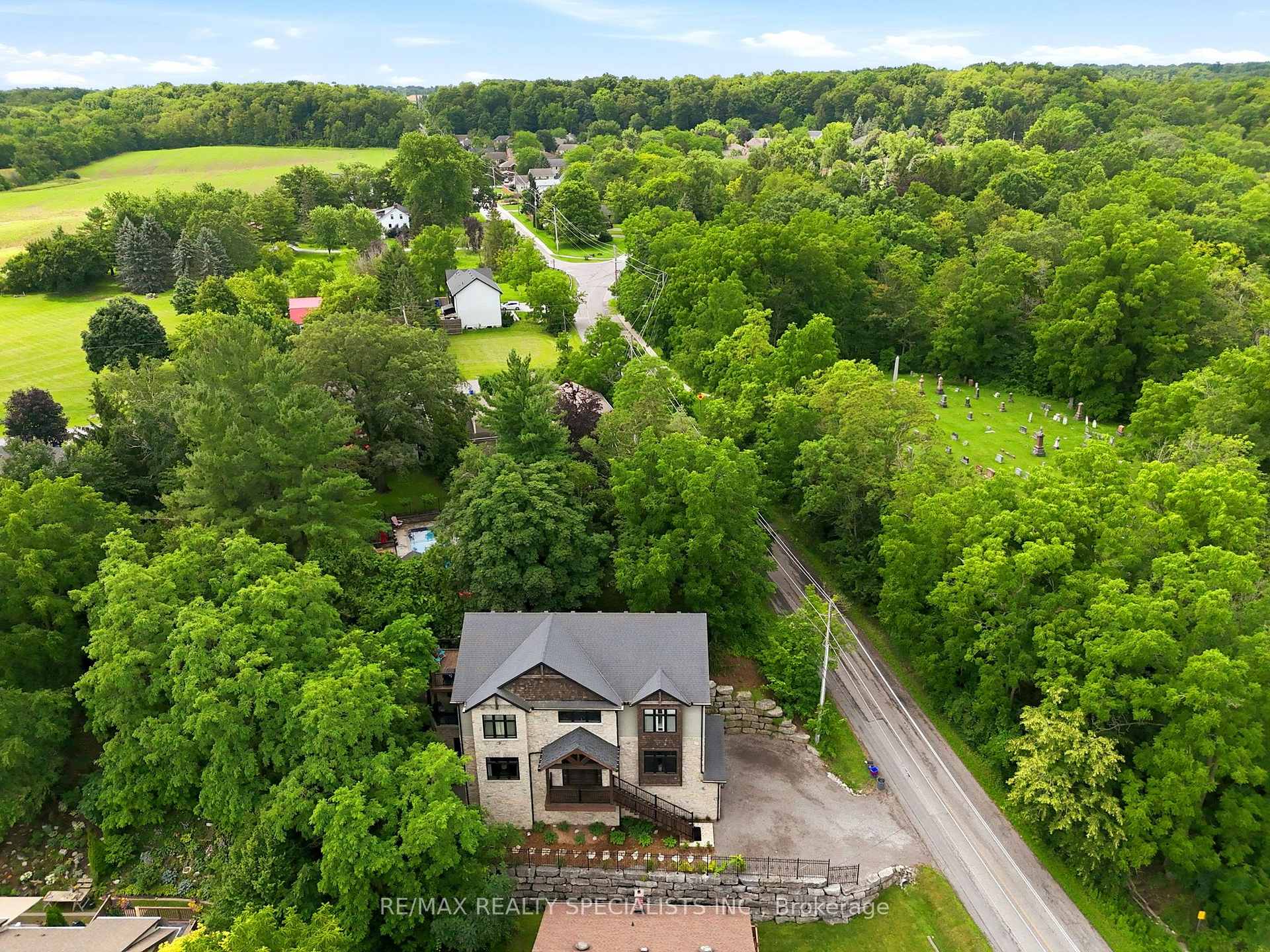 3713 Nineteenth Street, Lincoln, On L0r 1s0