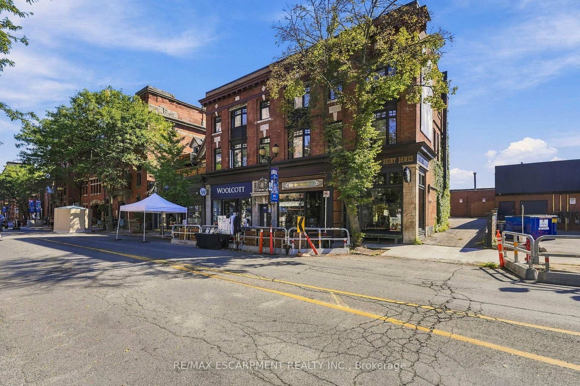 172 1/2 James Street N 4, Hamilton, On L8r 2l1
