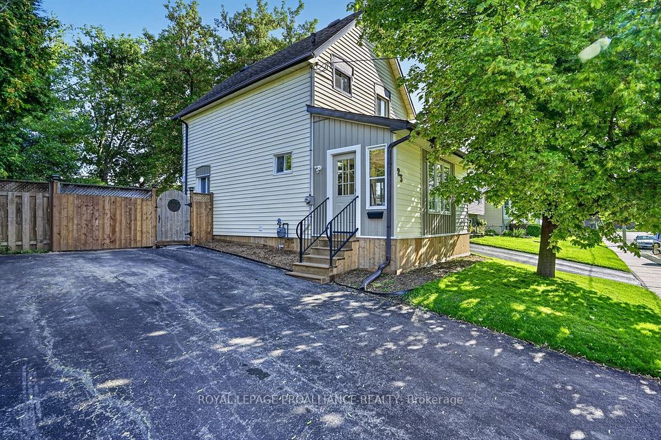 23 Sophia Street, Brockville, On K6v 1v5