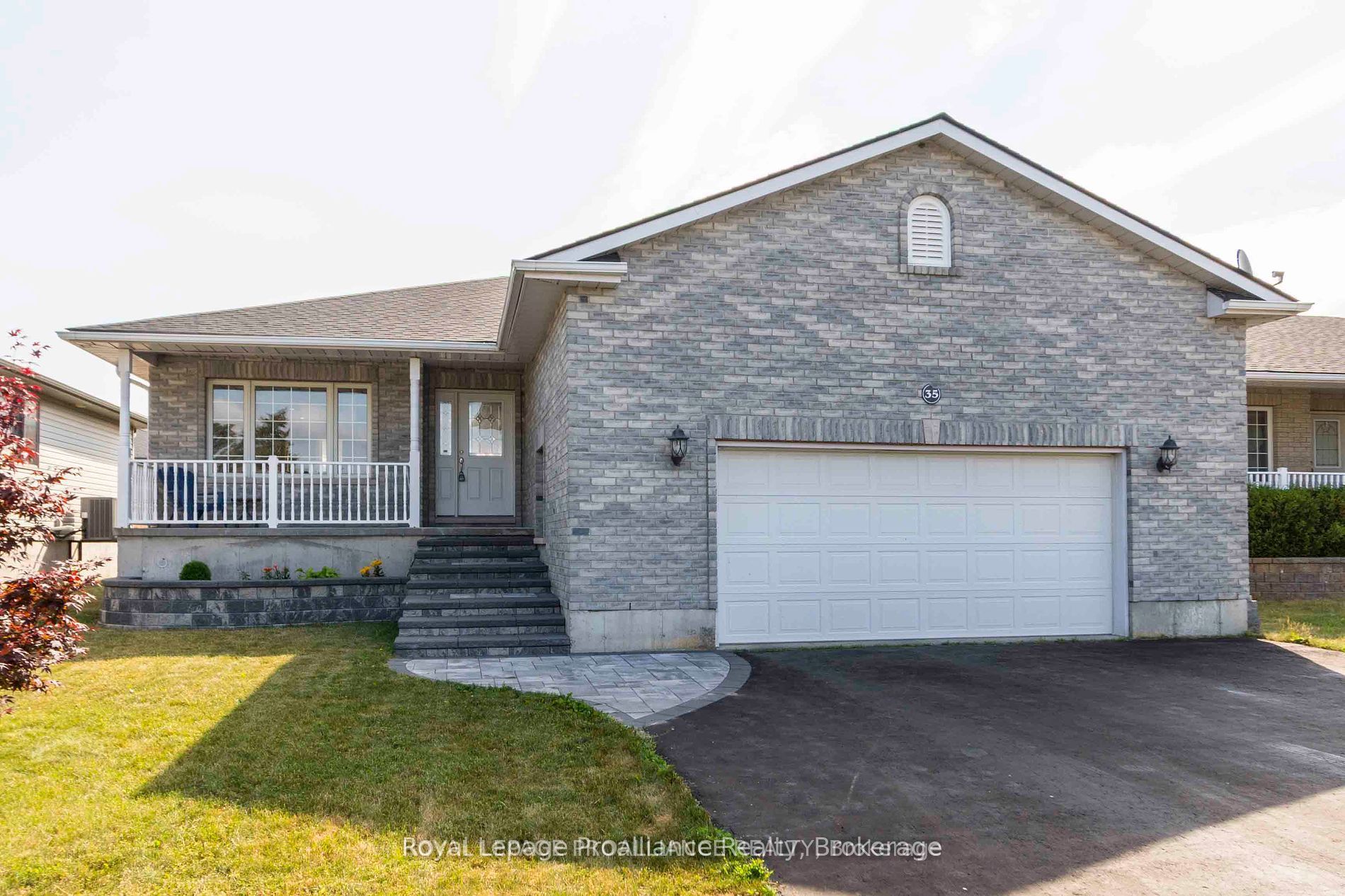 35 Forest Valley Drive, Quinte West, On K0k 2c0