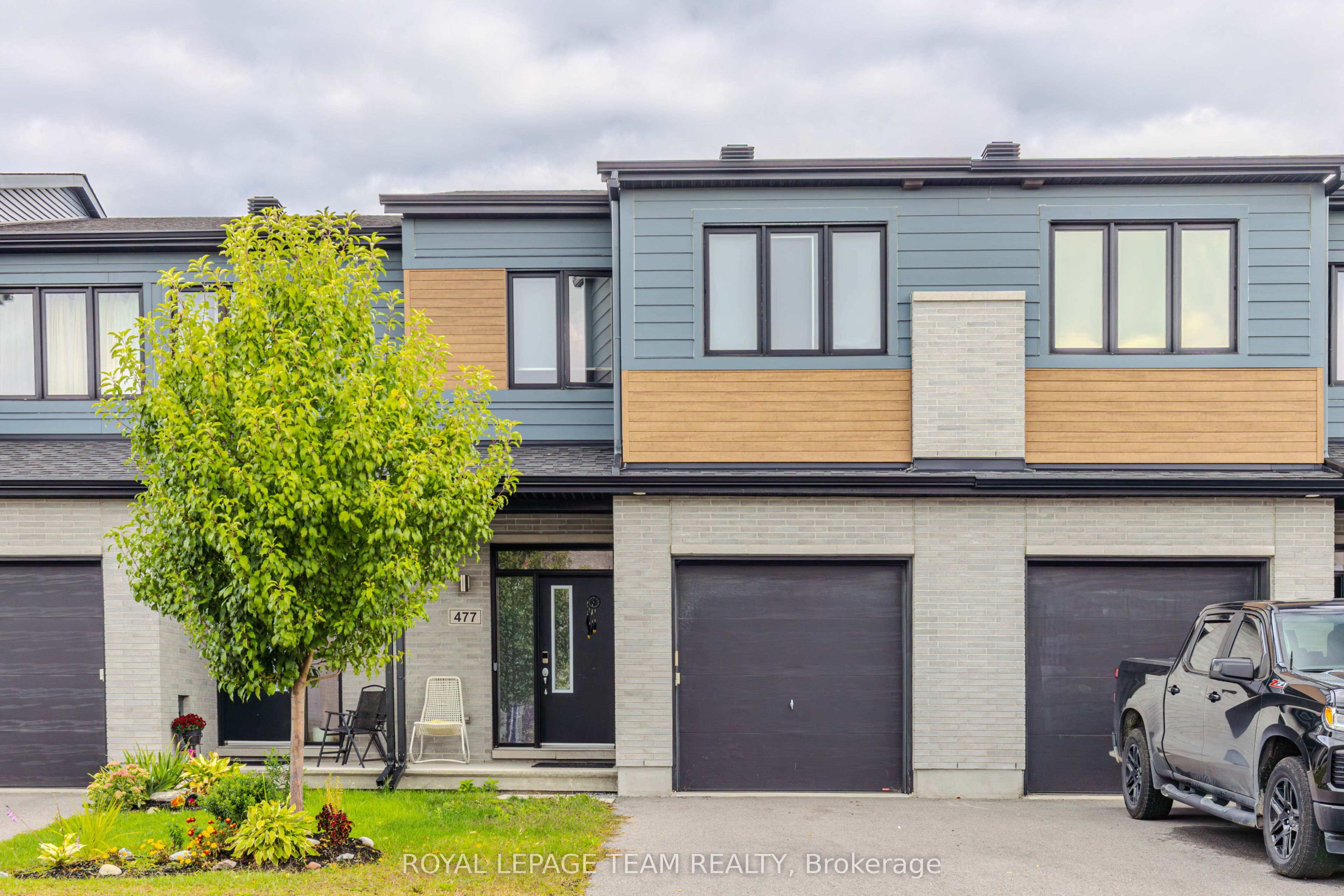 477 Cope Drive N, Kanata, On K2v 0b8