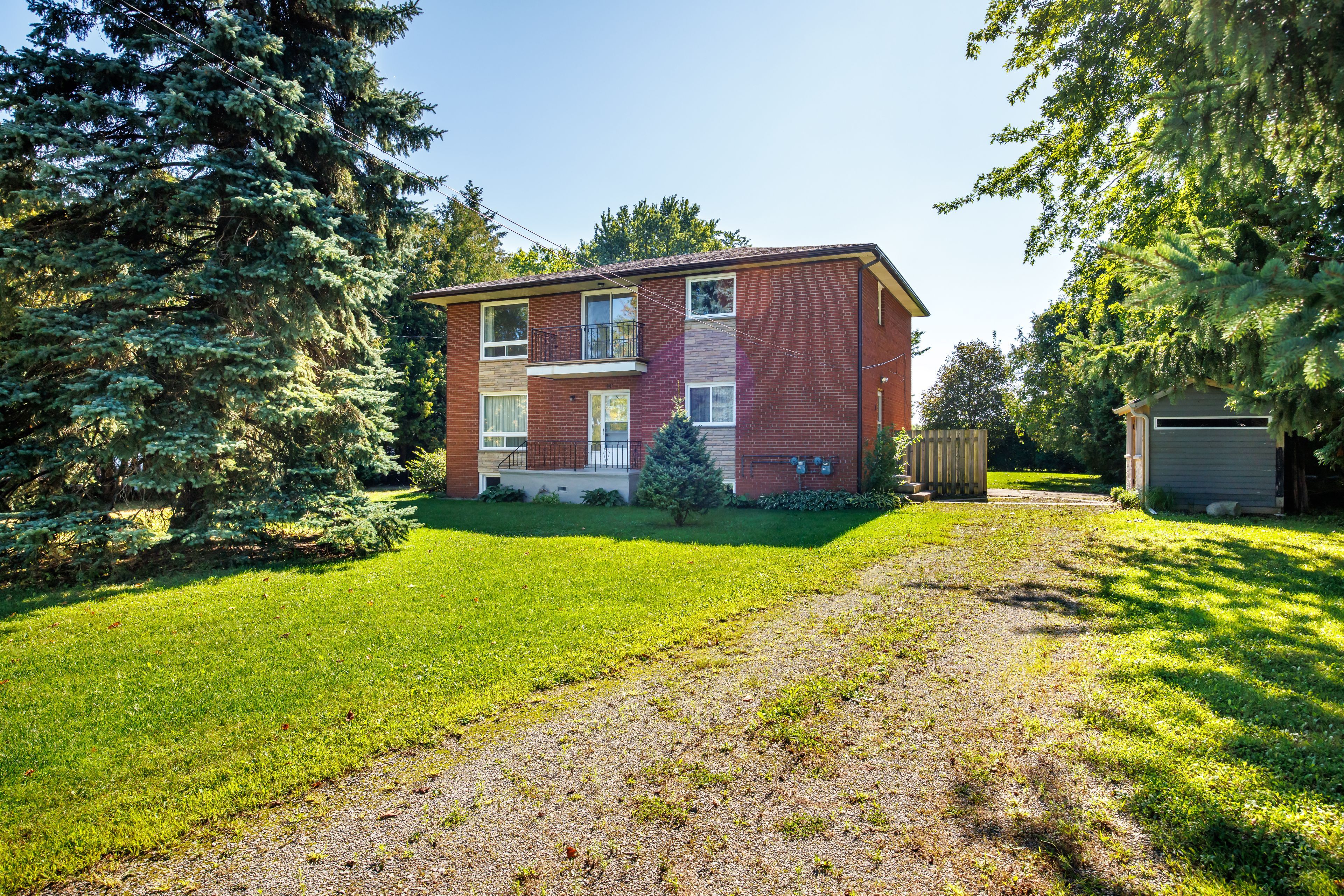 14 Concession 11 Road E, Hamilton, On L8b 1h8