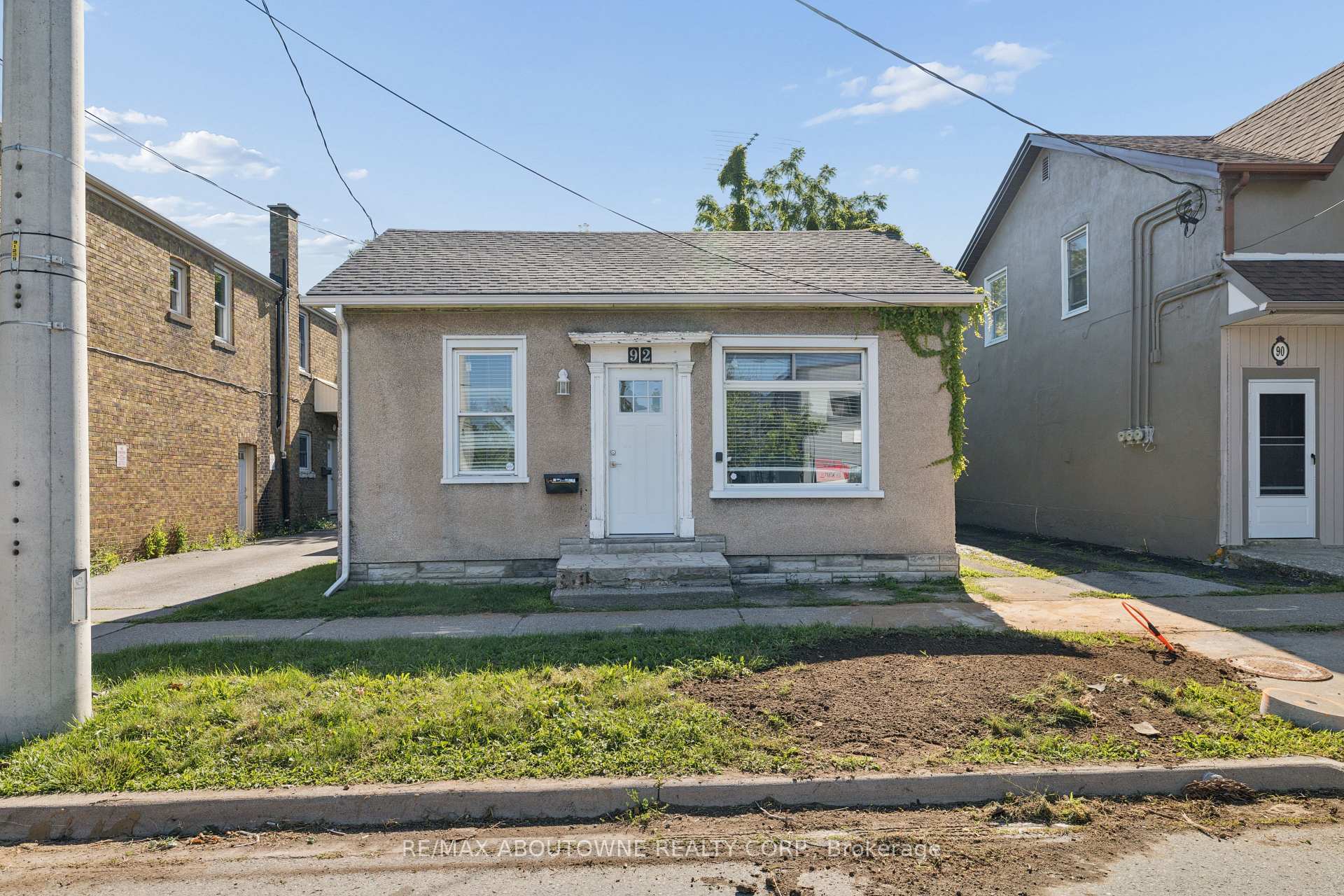 92 Lake Street, St. Catharines, On L2r 5x6