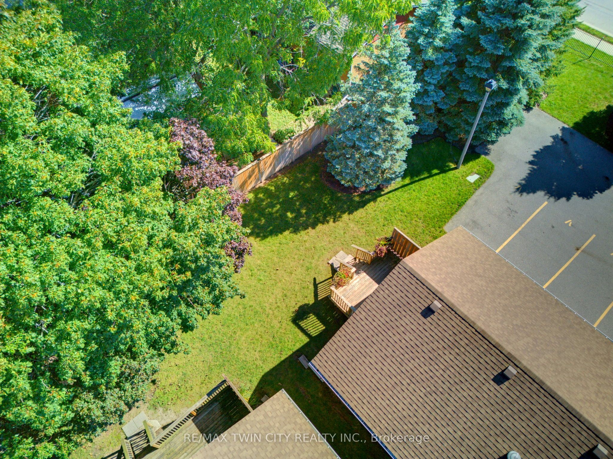 73 Morton Avenue W 9, Brantford, On N3r 2n7