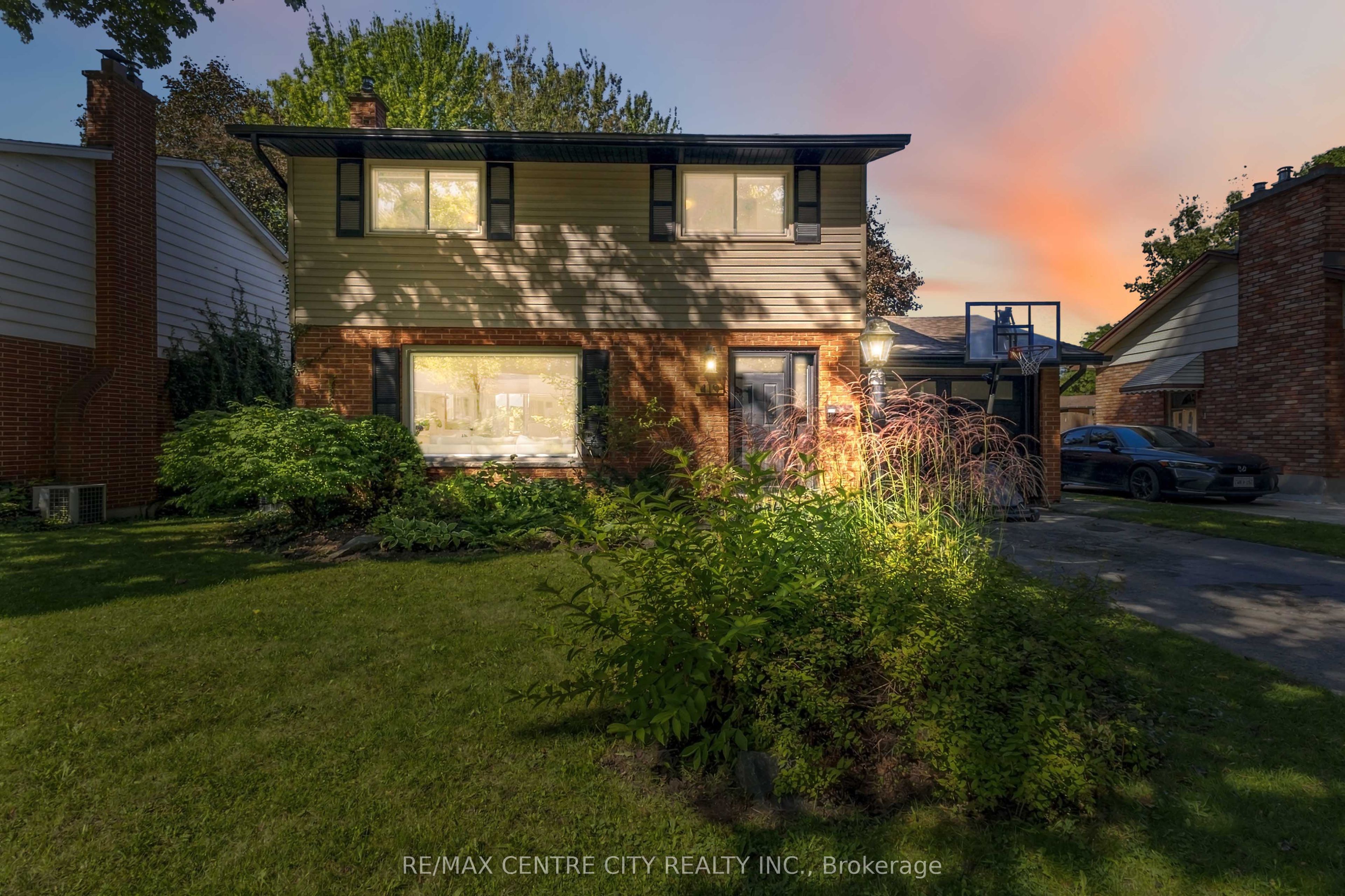 419 Briarhill Avenue, London East, On N5y 1p3