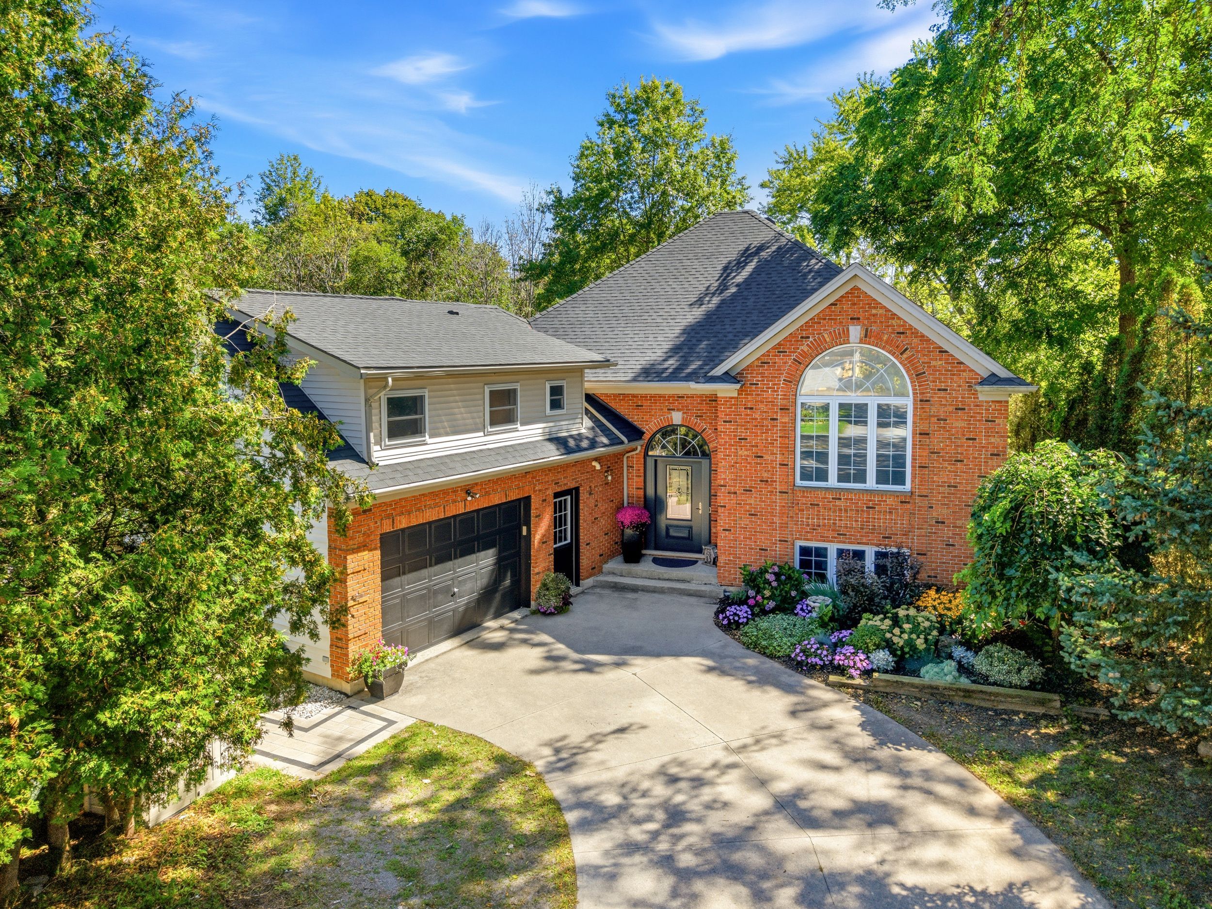 310 Aqueduct Street, Welland, On L3c 1e1