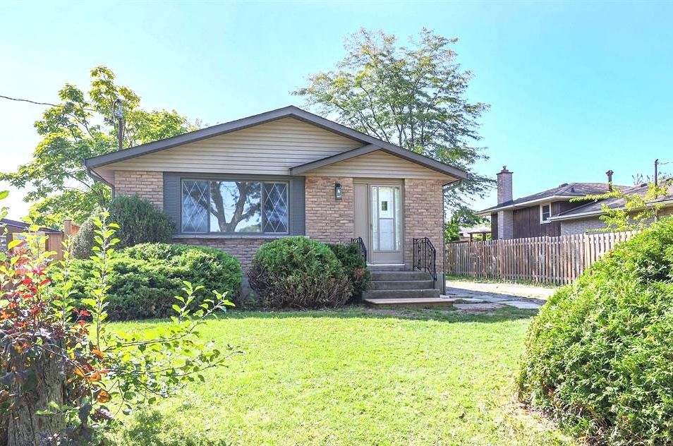 125 Meredith Drive Lower, St. Catharines, On L2m 6c5