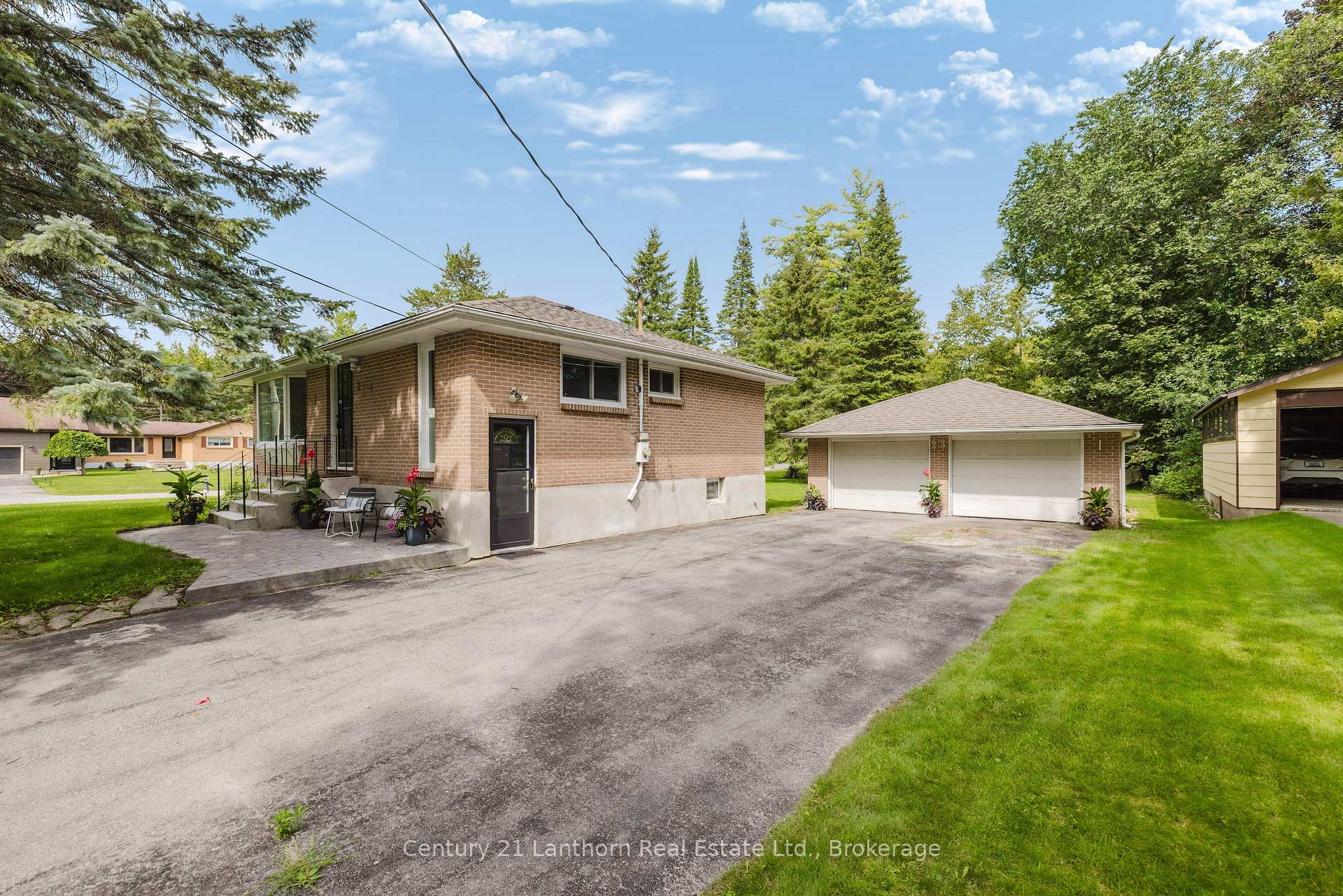 23 Wood Street, Quinte West, On K8v 5p6