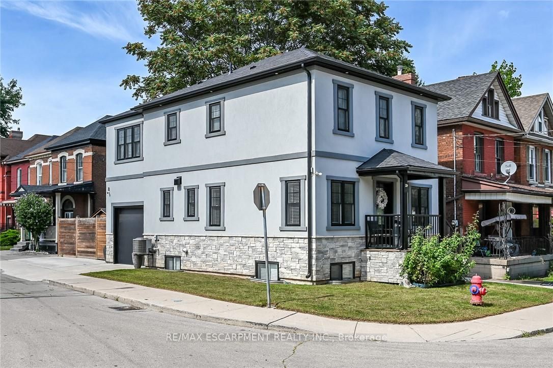 109 Ray Street, Hamilton, On L8r 2y1