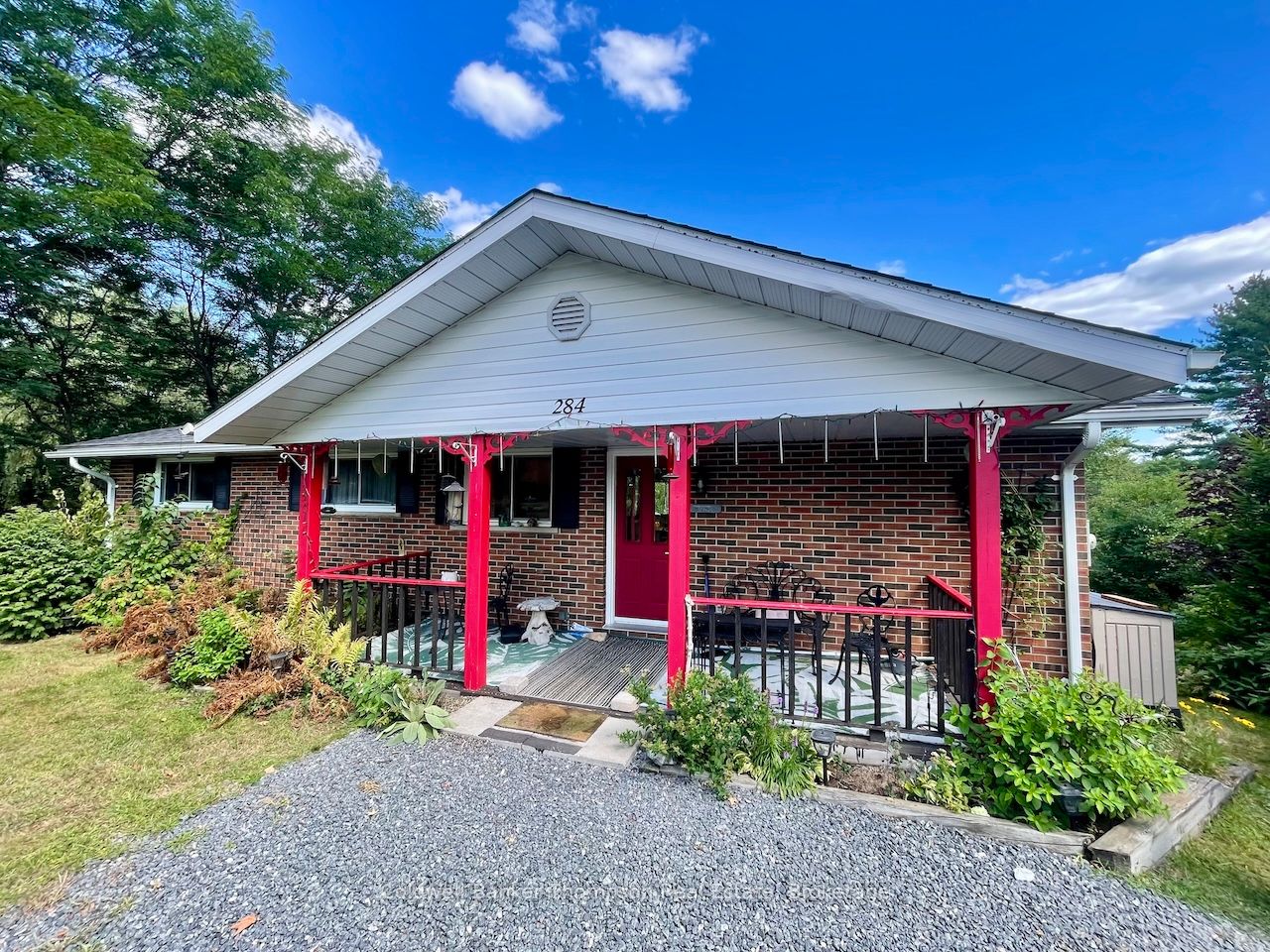 284 Lawrence Avenue, Huntsville, On P1h 1r6