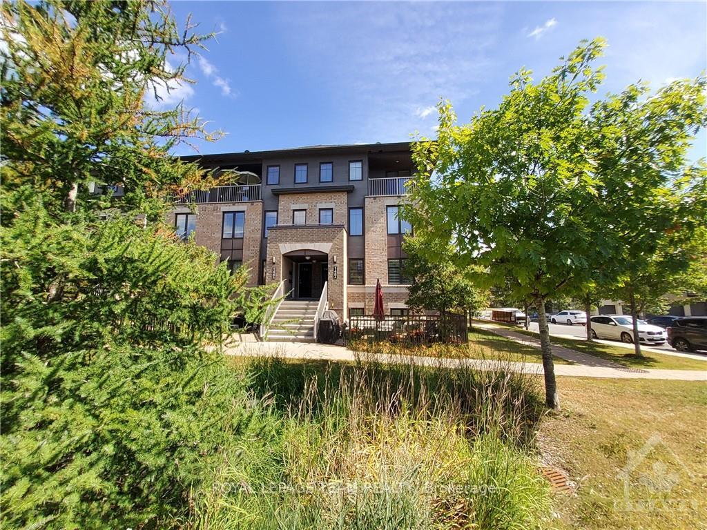 148 Lindenshade Drive B, Barrhaven, On K2j 5r5