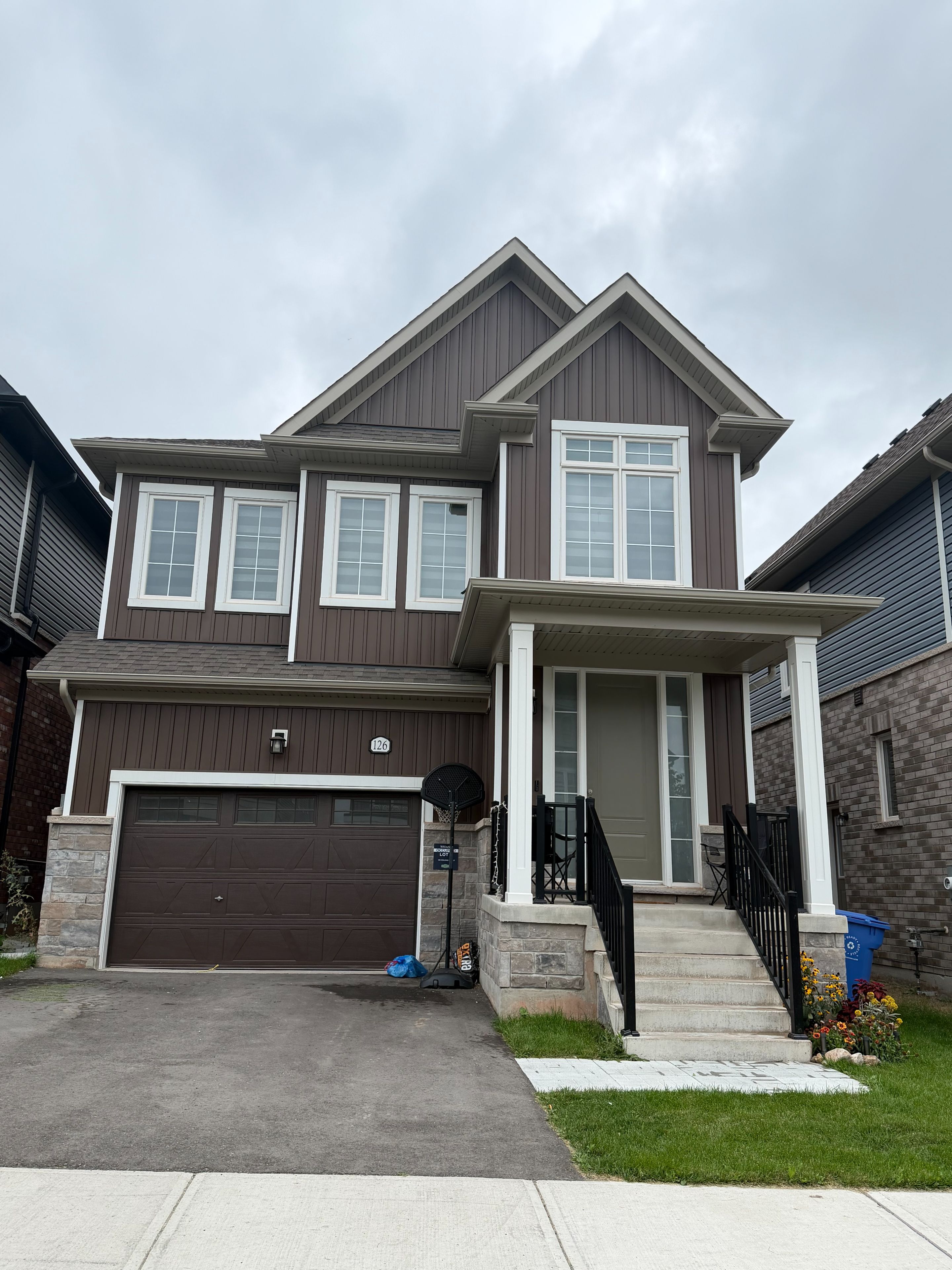 126 Molozzi Street, Erin, On N0b 1t0