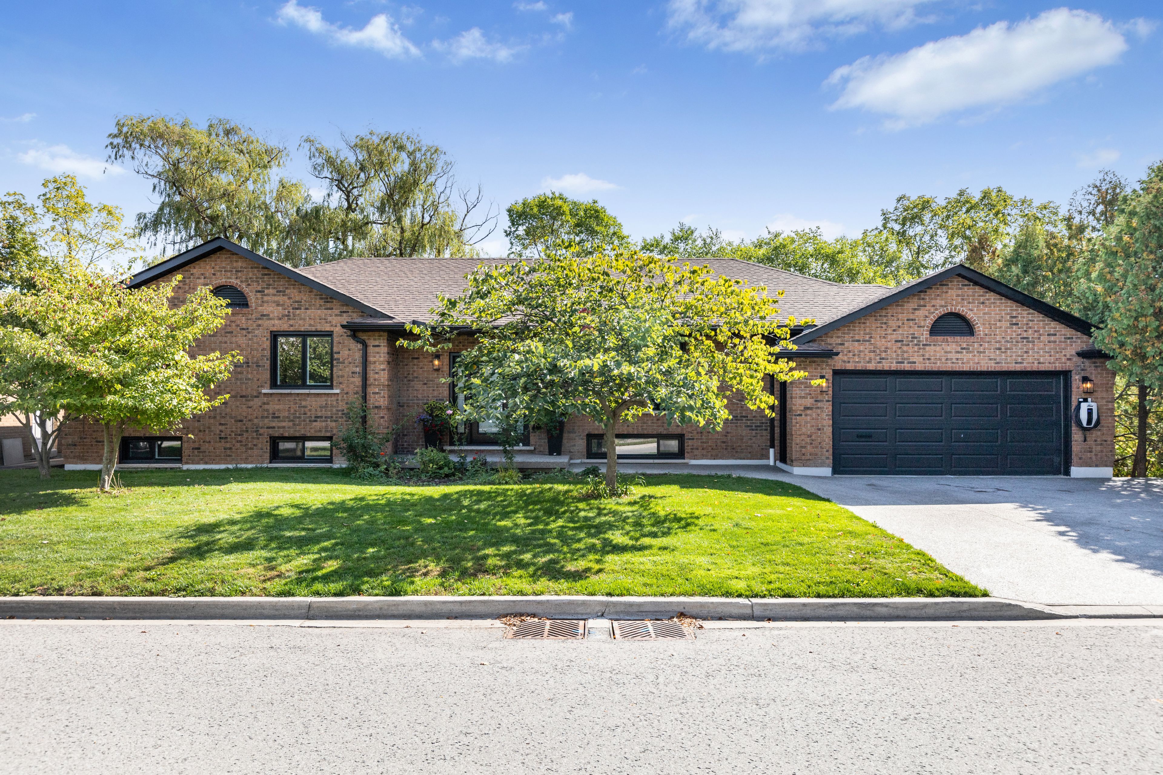 23 Riverview Boulevard, St. Catharines, On L2t 3l5
