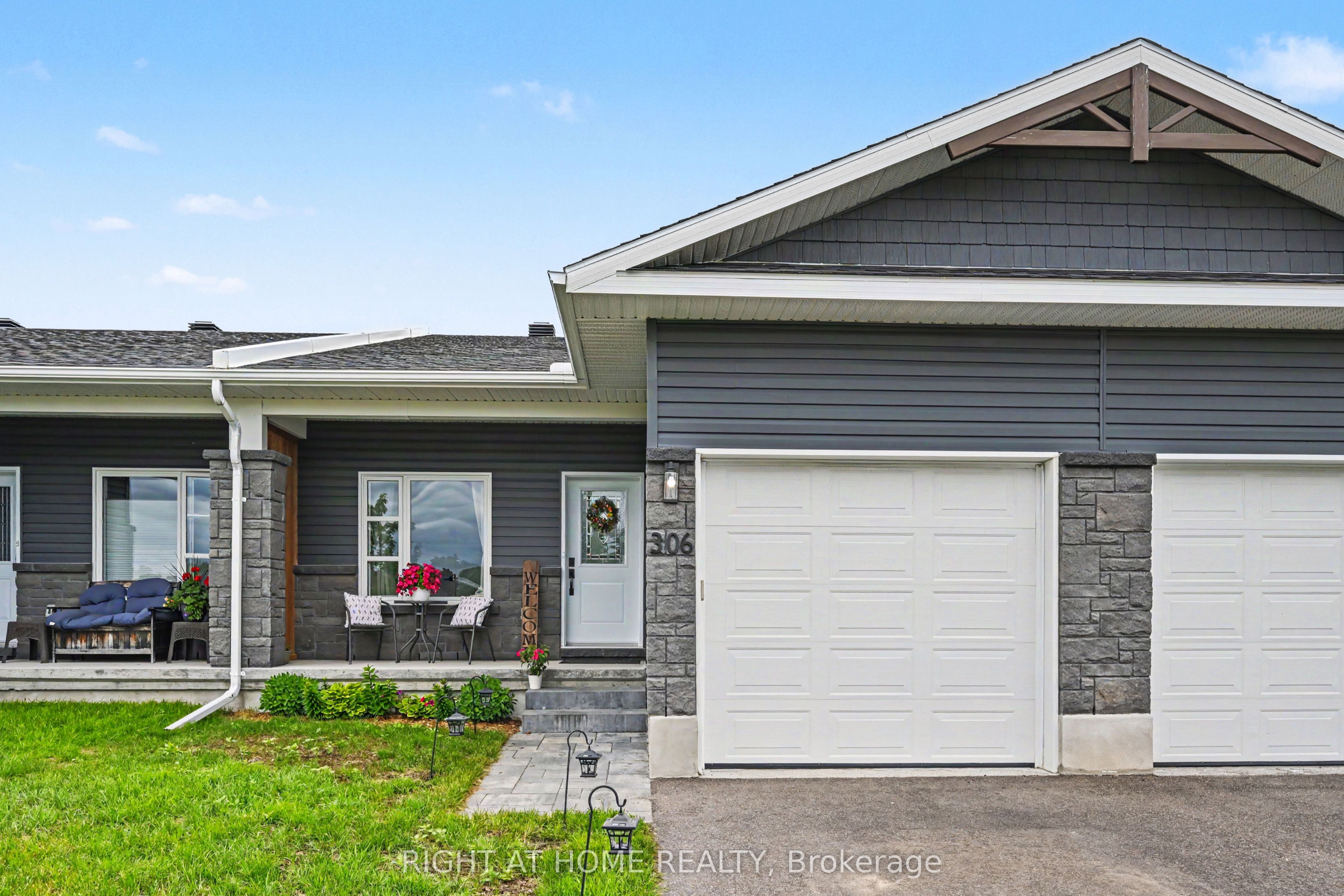 306 Forestview Crescent, Renfrew, On K7v 0c4