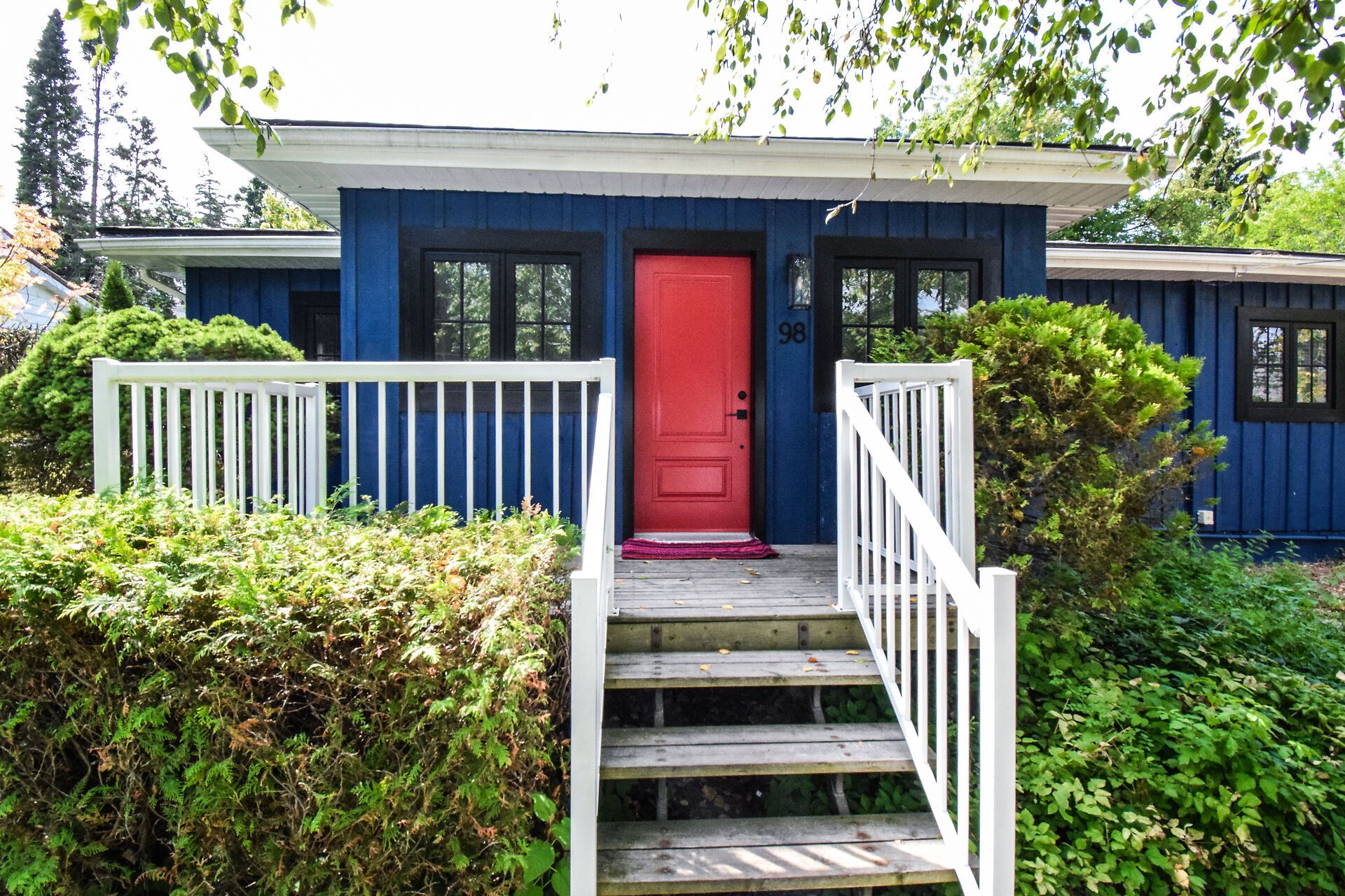 98 Delater Street, Niagara-On-The-Lake, On L0s 1j0