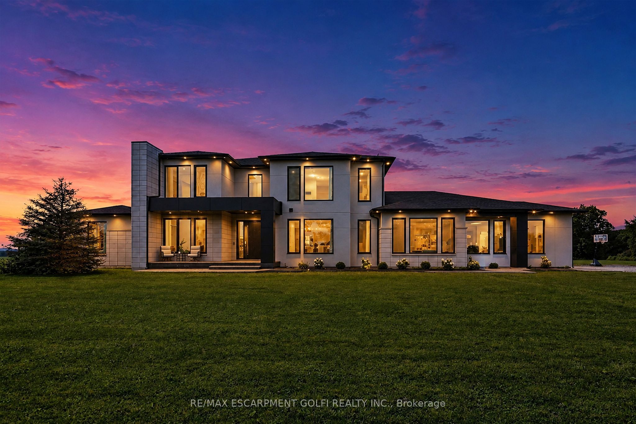 7944 Young Street, West Lincoln, On L0r 1m0