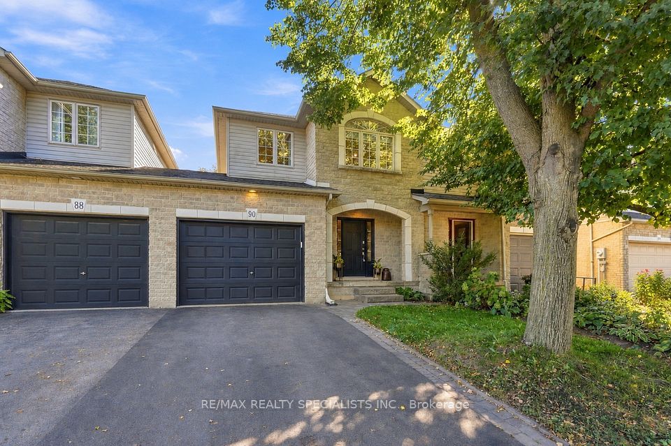 90 Foxborough Drive, Hamilton, On L9g 4z1