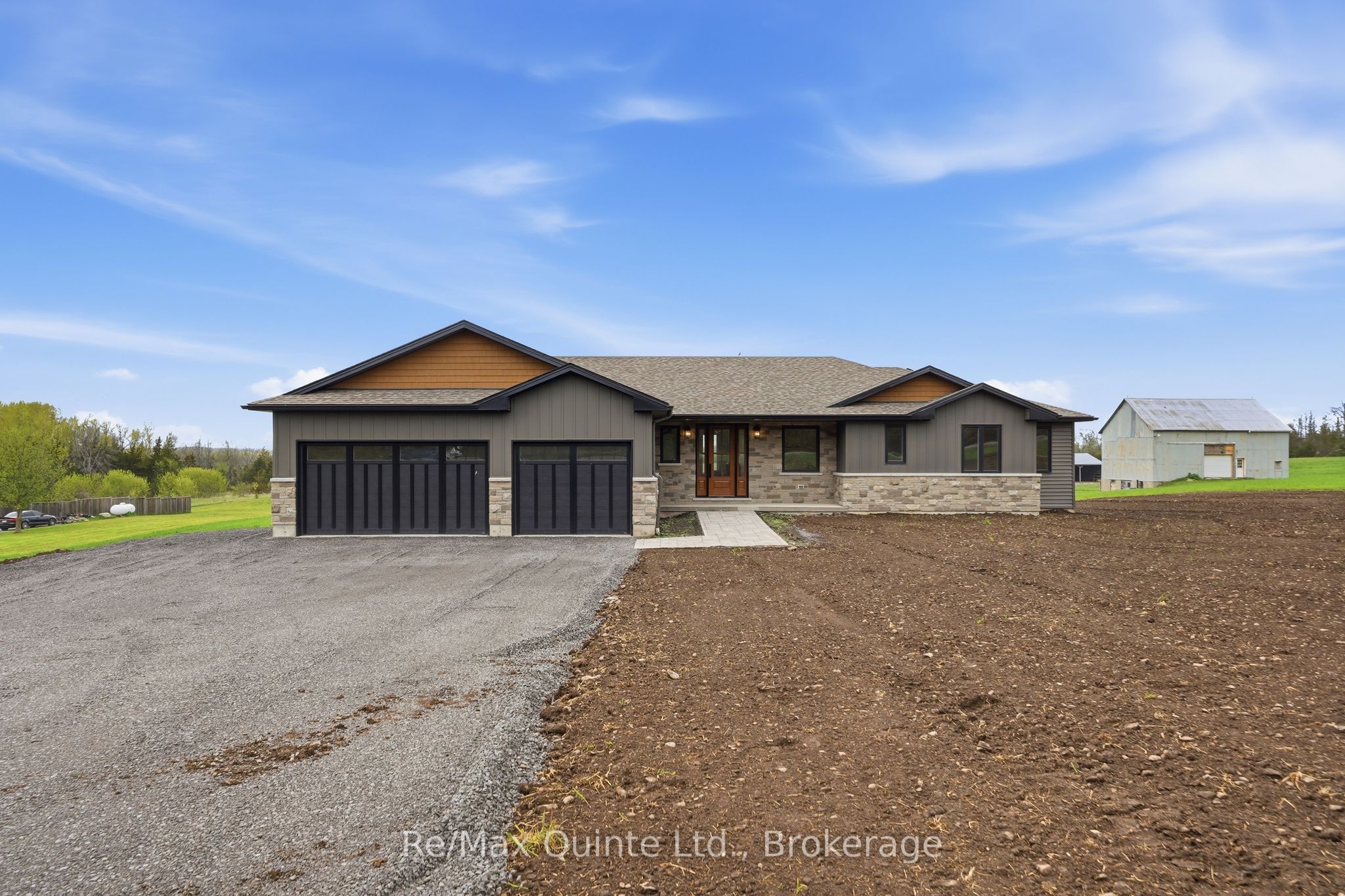 2501 Harmony Road, Tyendinaga, On K8n 4z6
