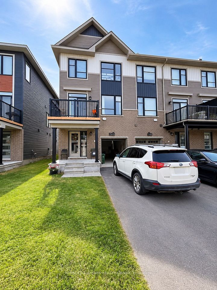 272 Elsie Macgill Walk, Kanata, On K2w 0l2