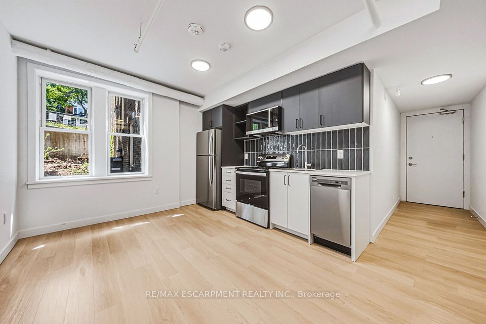 325 James Street S 224, Hamilton, On L8p 3b7
