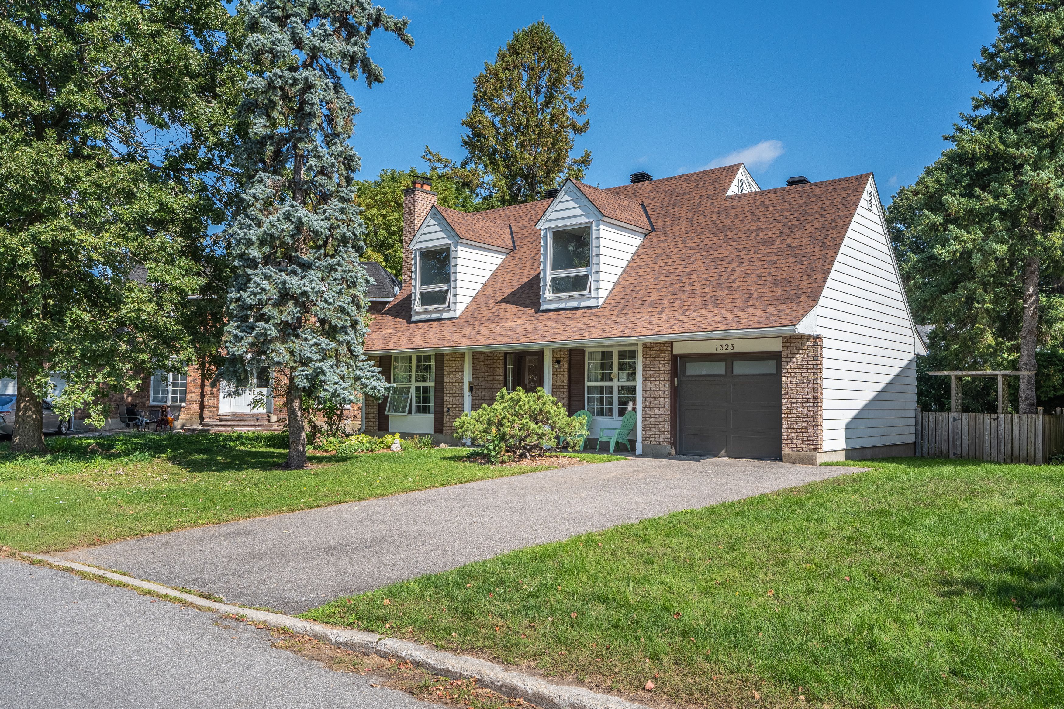 1323 Fernwood Drive, Hunt Club - South Keys And Area, On K1v 7j8