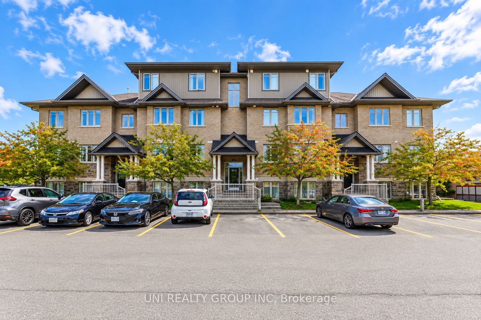 40 Tayside Private B, Barrhaven, On K2j 2t3