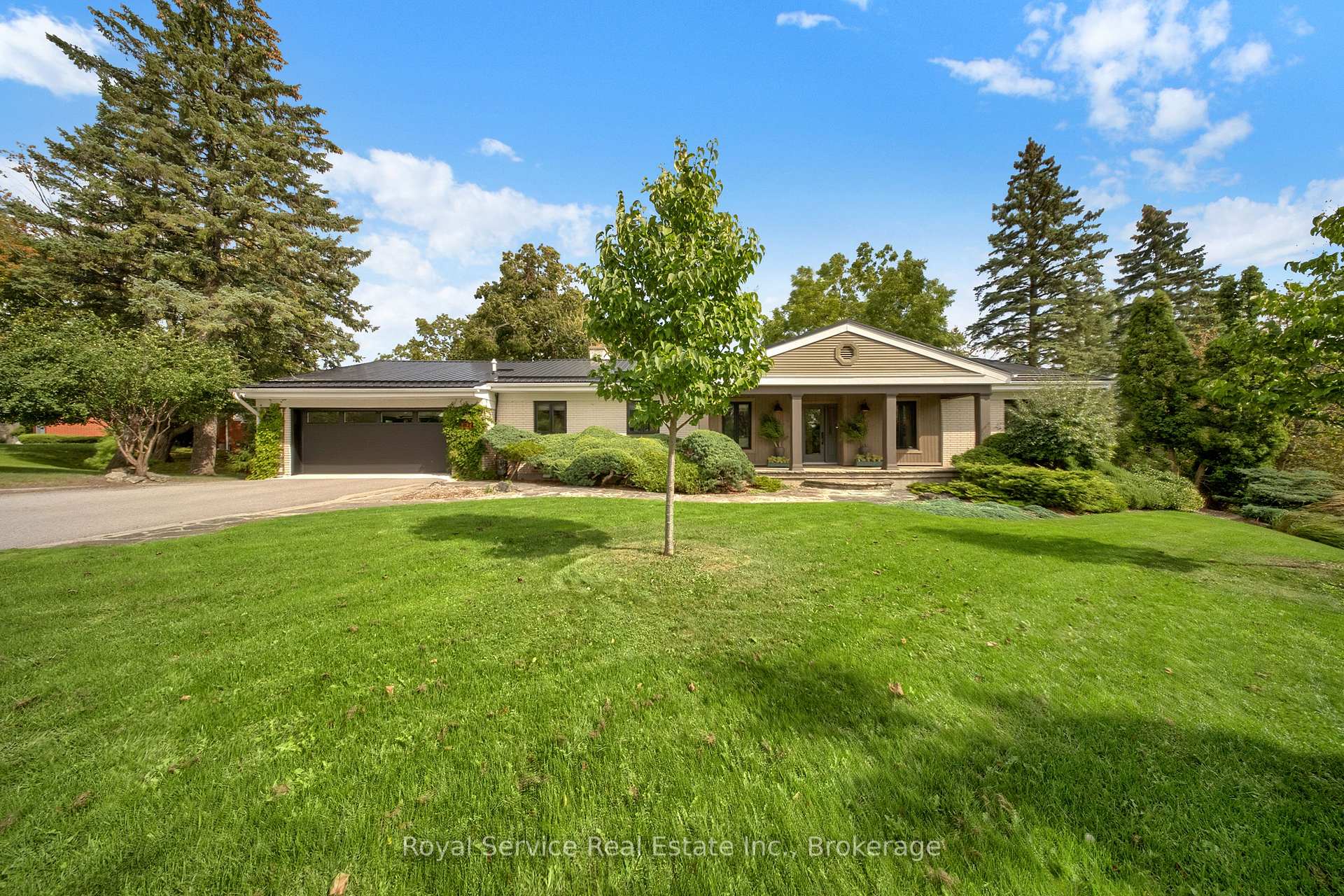 126 Ridgewood Road, Peterborough, On K9j 1p3