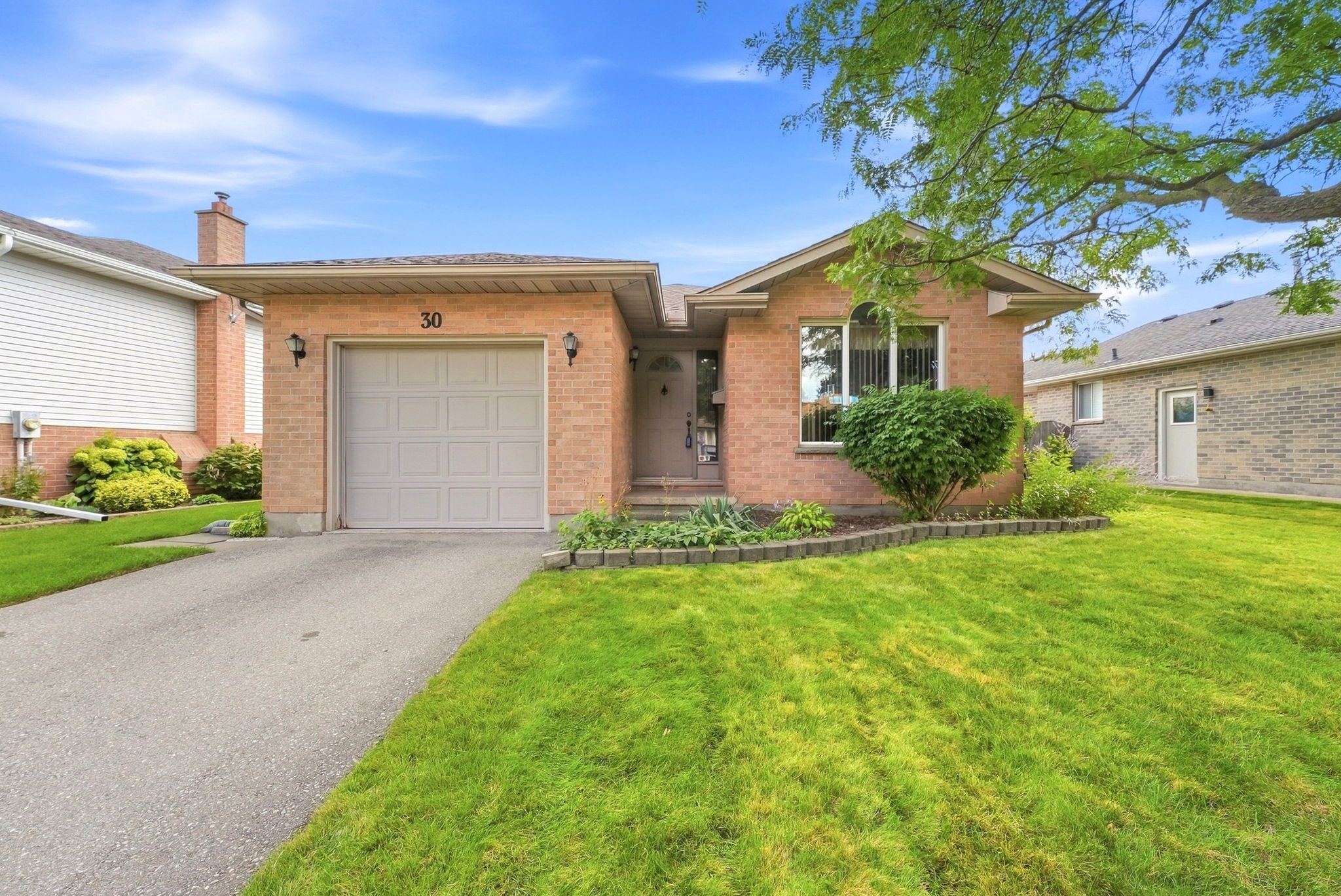 30 Bonaventure Drive, London East, On N5v 4b5