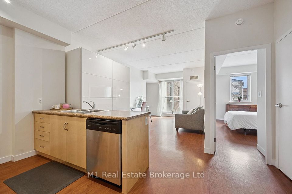 5 Gordon Street 208, Guelph, On N1h 4g8