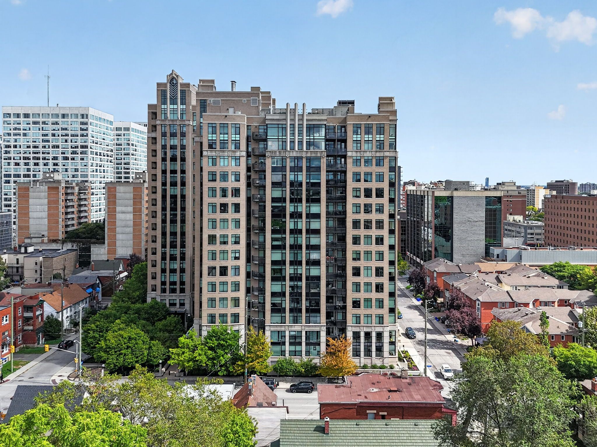 245 Kent Street 706, Ottawa Centre, On K2p 0a5