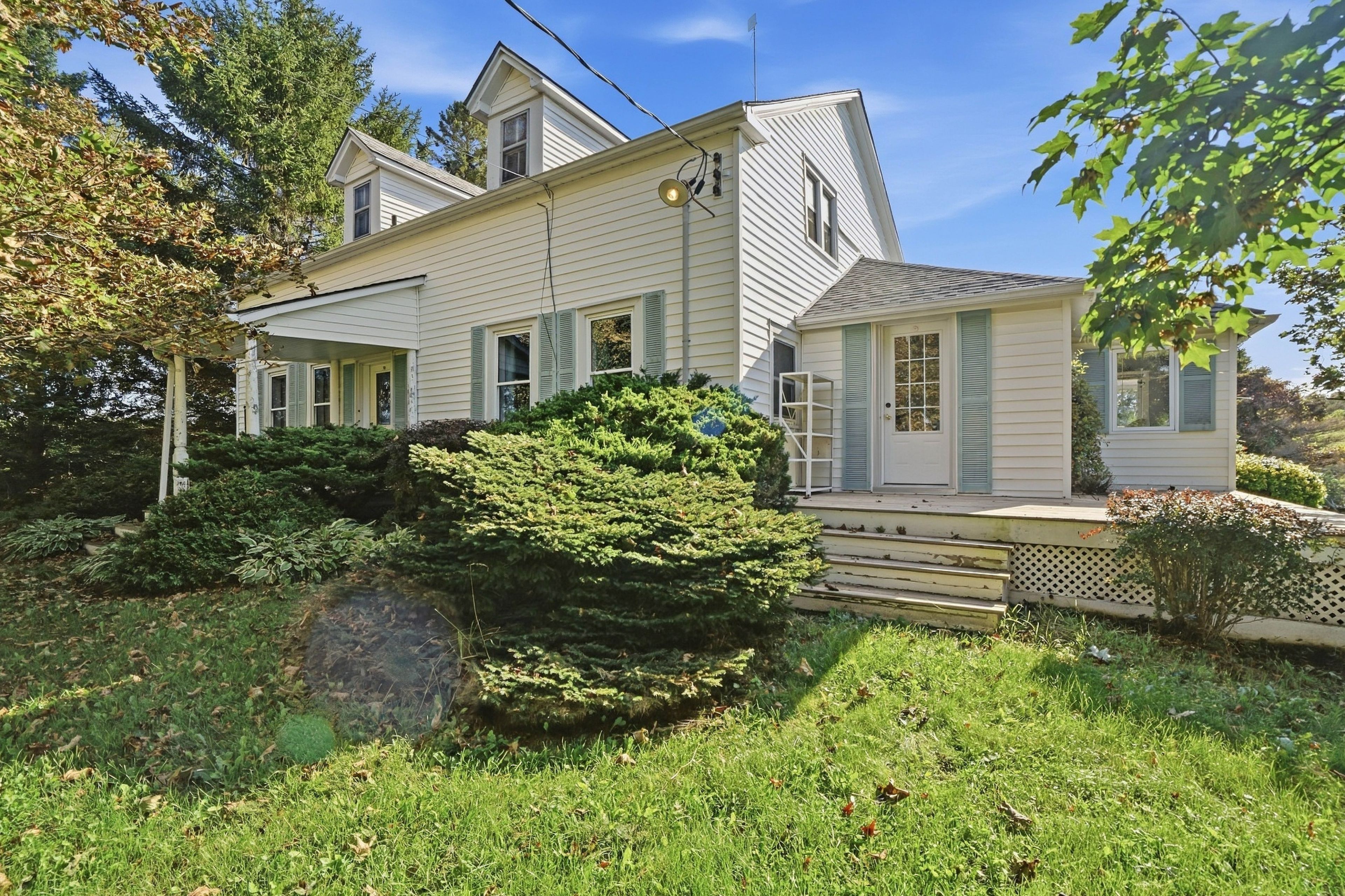 661 County Road 10, Prince Edward County, On K0k 2t0