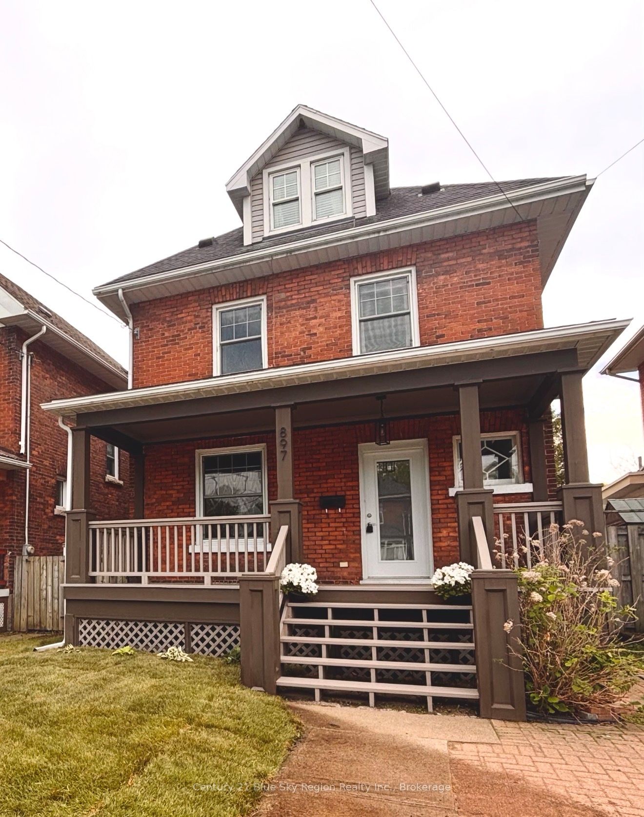897 Main Street W, North Bay, On P1b 2v8
